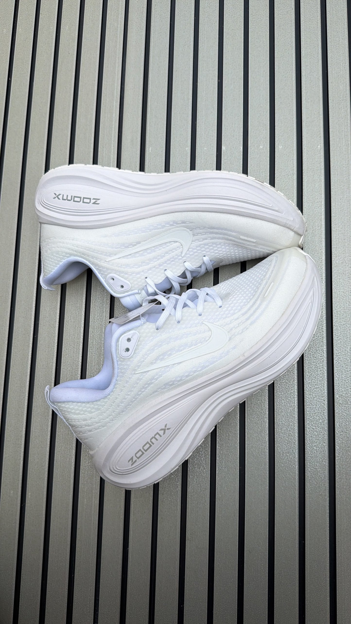 NIKE VOMERO ZOOM PLUS