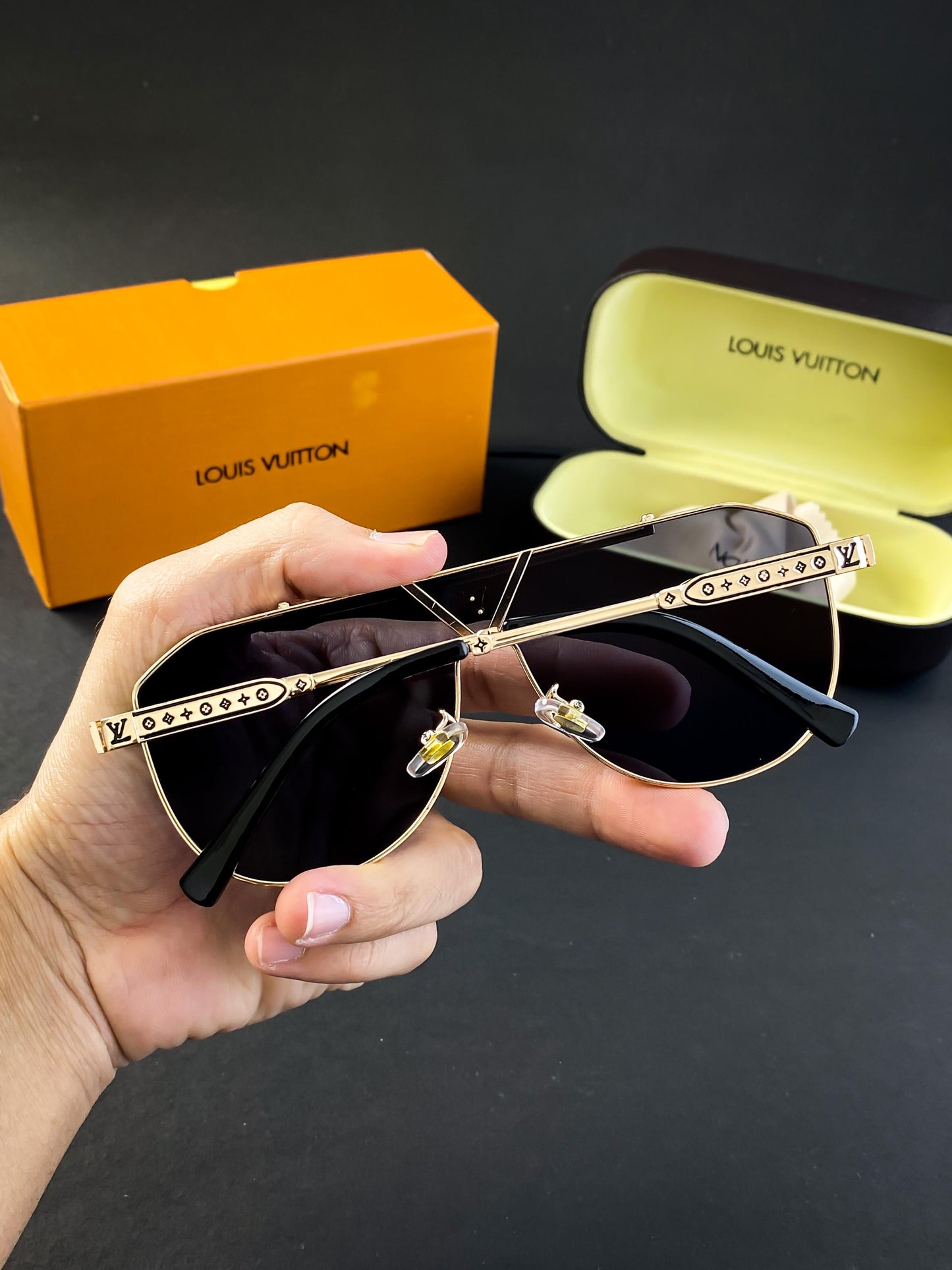 LOUIS VUITTON SUNGLASSES