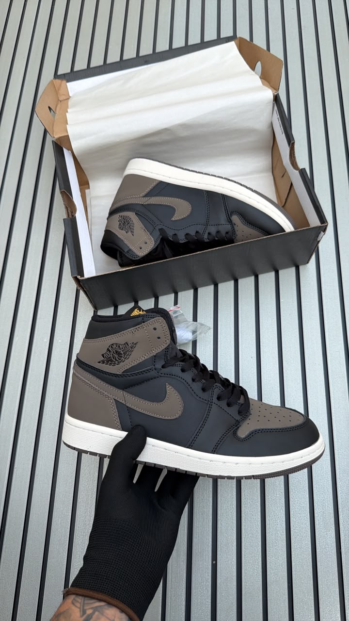 NIKE AIR JORDAN ONE RETRO HIGH OG PALOMINO