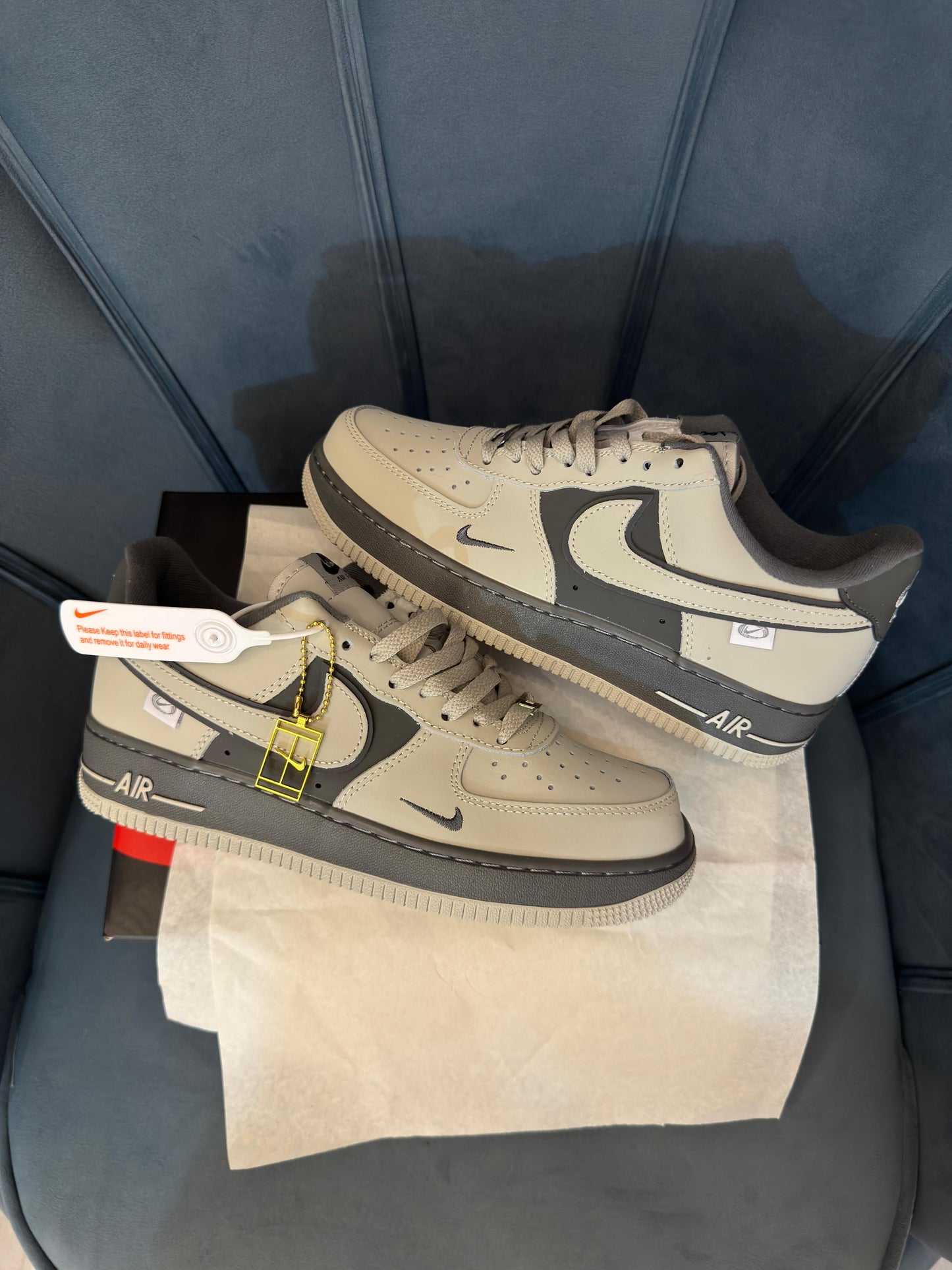 NIKE AIRFORCE 1 EPIC GREY