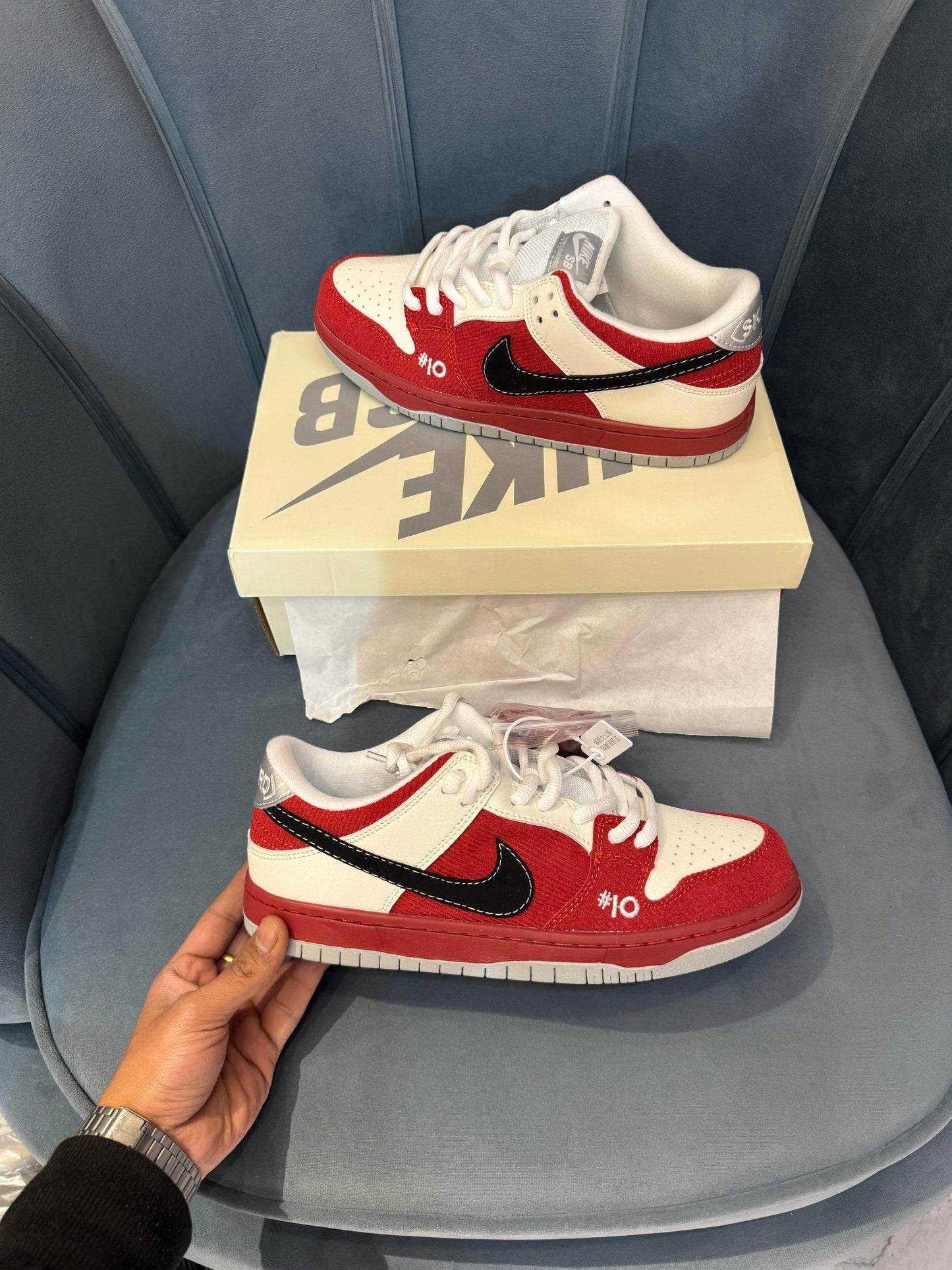 NIKE SB DUNK LOW SKATEBOARD ROLLER DERBY