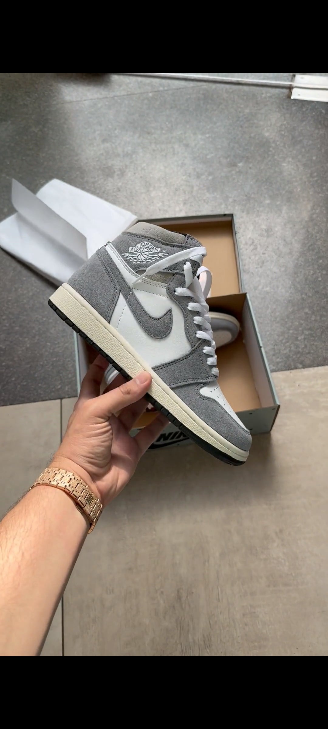 AIR JORDAN 1 WASHED GREY
