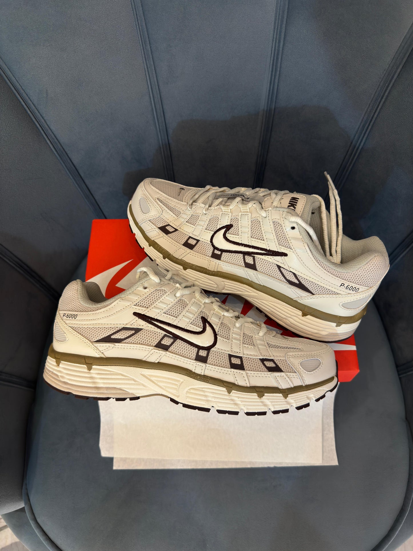 NIKE P 6000 EARTH LIGHT BONE