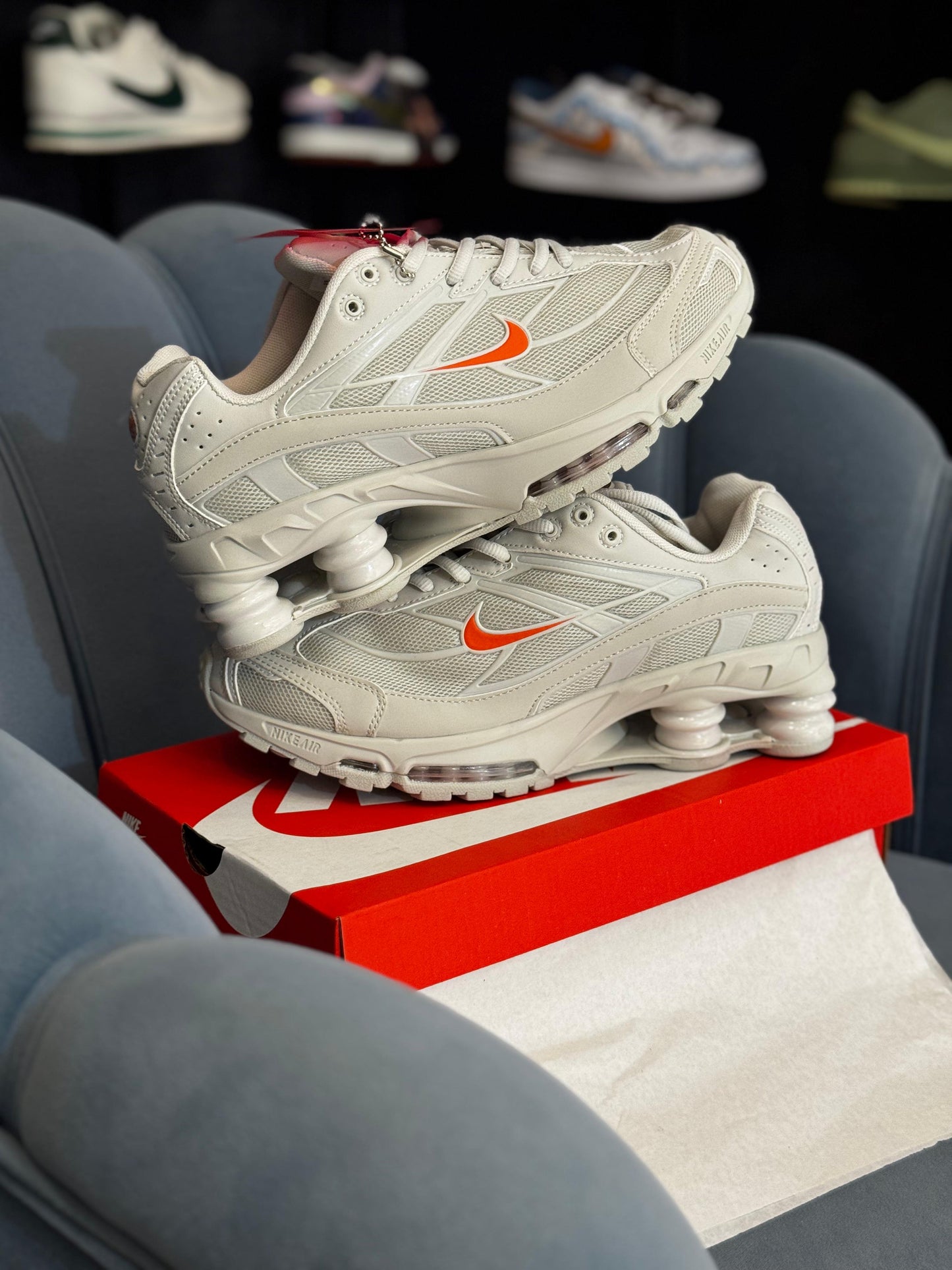 NIKE SHOX WHITE 2025