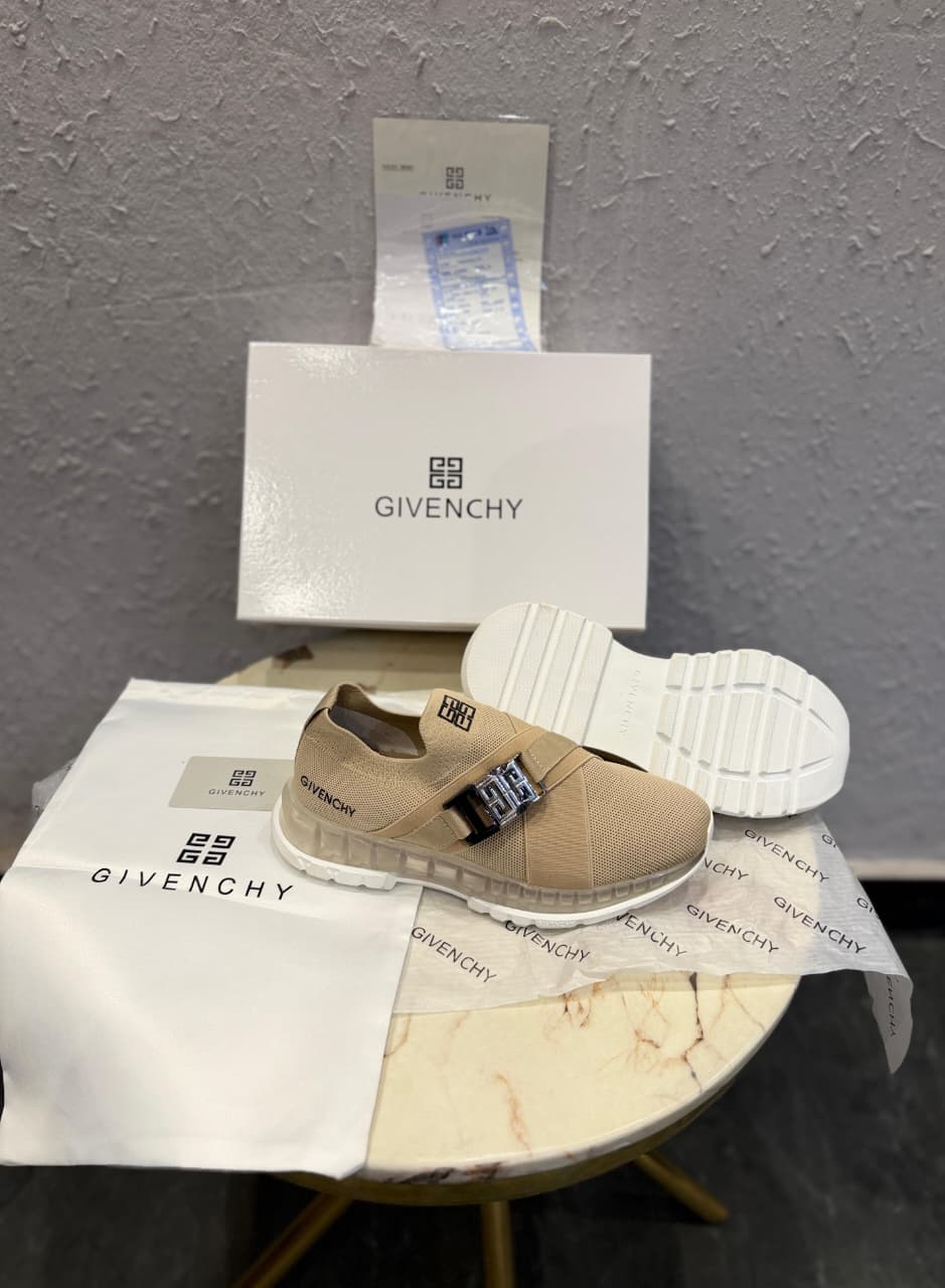 GIVENCHY PARIS BEIGE BUCKLE SNEAKERS