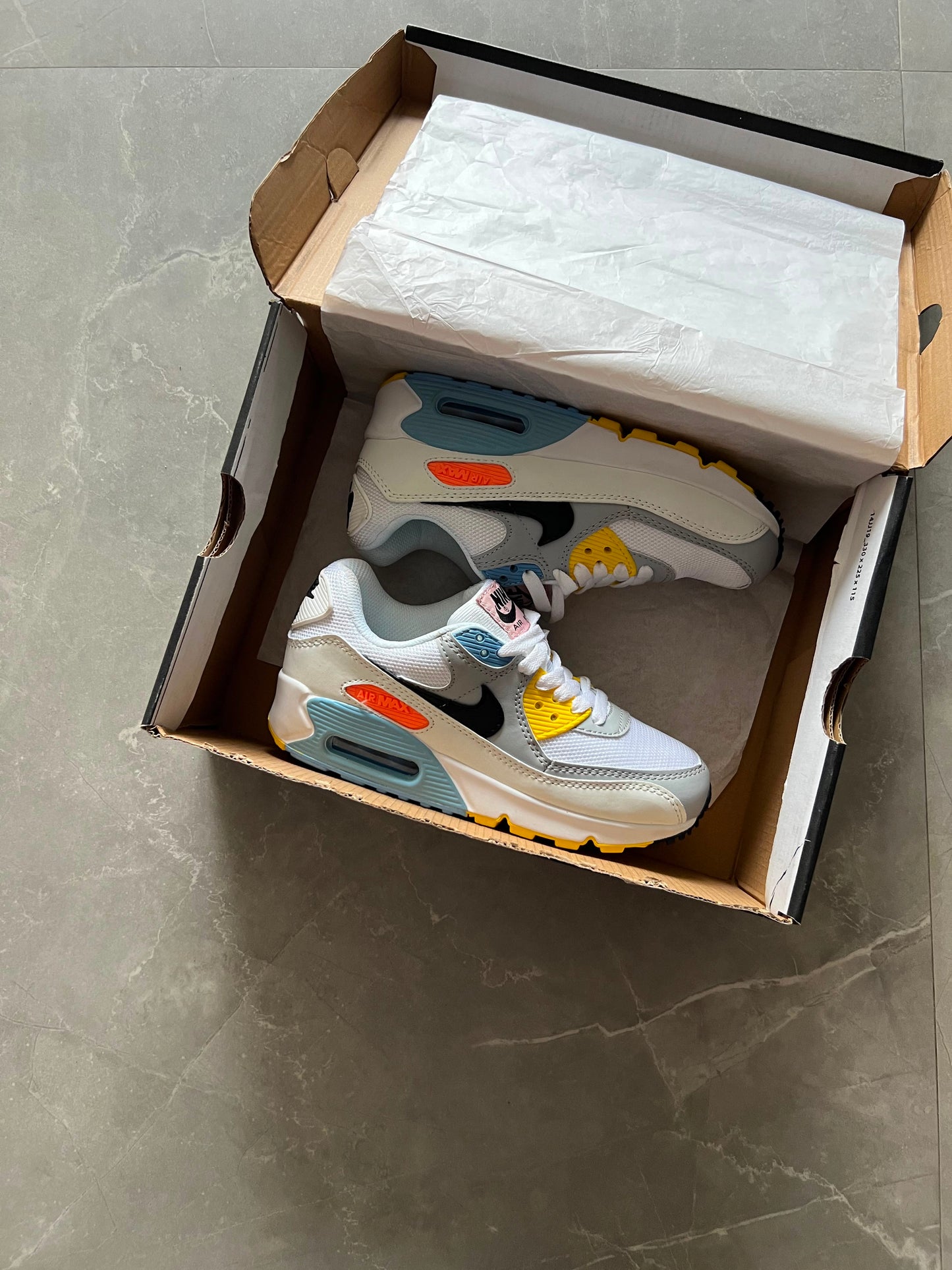 NIKE AIRMAX 90