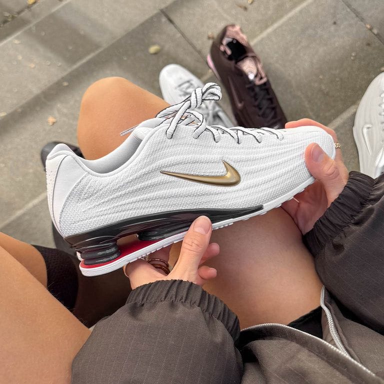 NIKE SHOX Z REIMAGINES 2026