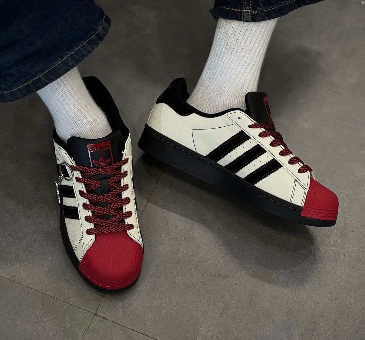 ADIDAS ORIGINALS SUPERSTAR X BALMAIN KEYCHAIN
