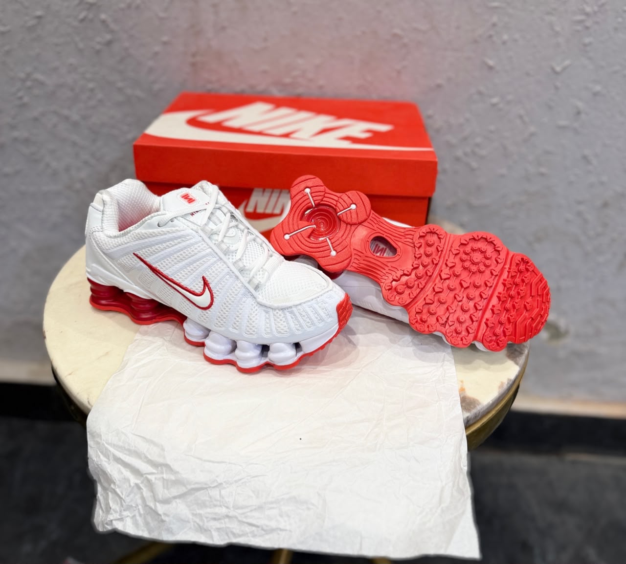 NIKE SHOX LT WHITE RED