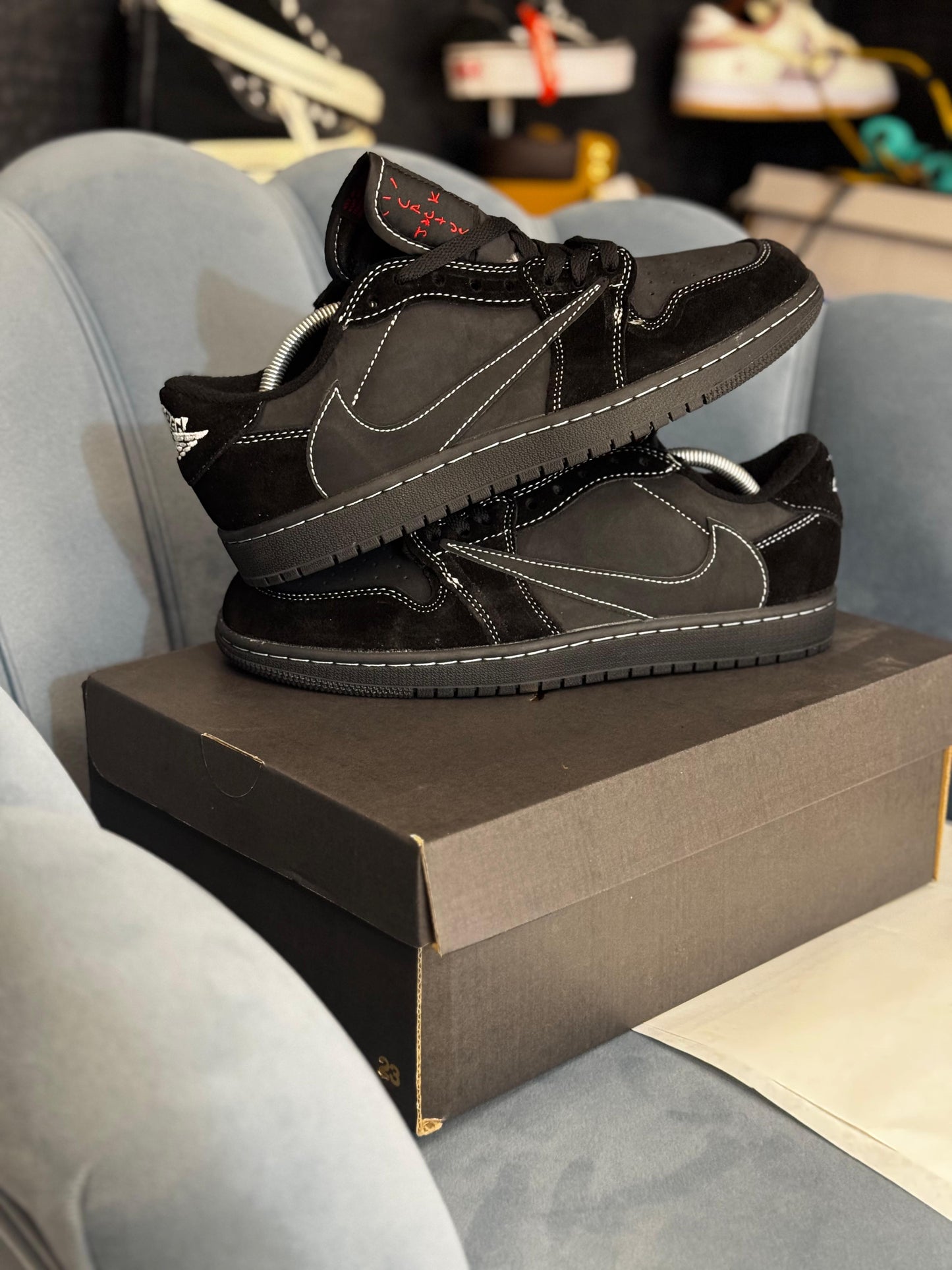 AIR JORDAN 1 LOW X TRAVIS SCOTT PHANTOM BLACK