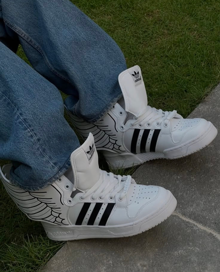 ADIDAS X JEREMY SCOTT