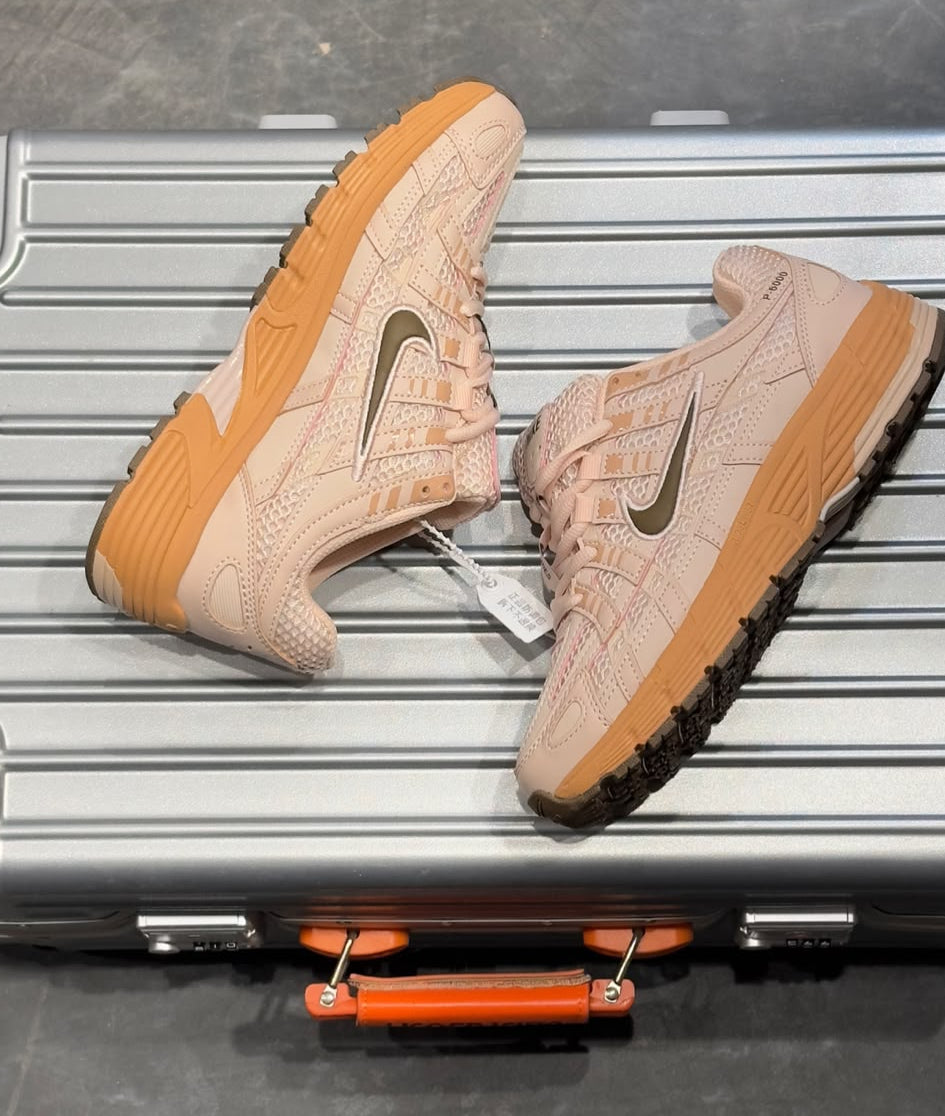 NIKE P 6000 TRAINER BROWN PINK