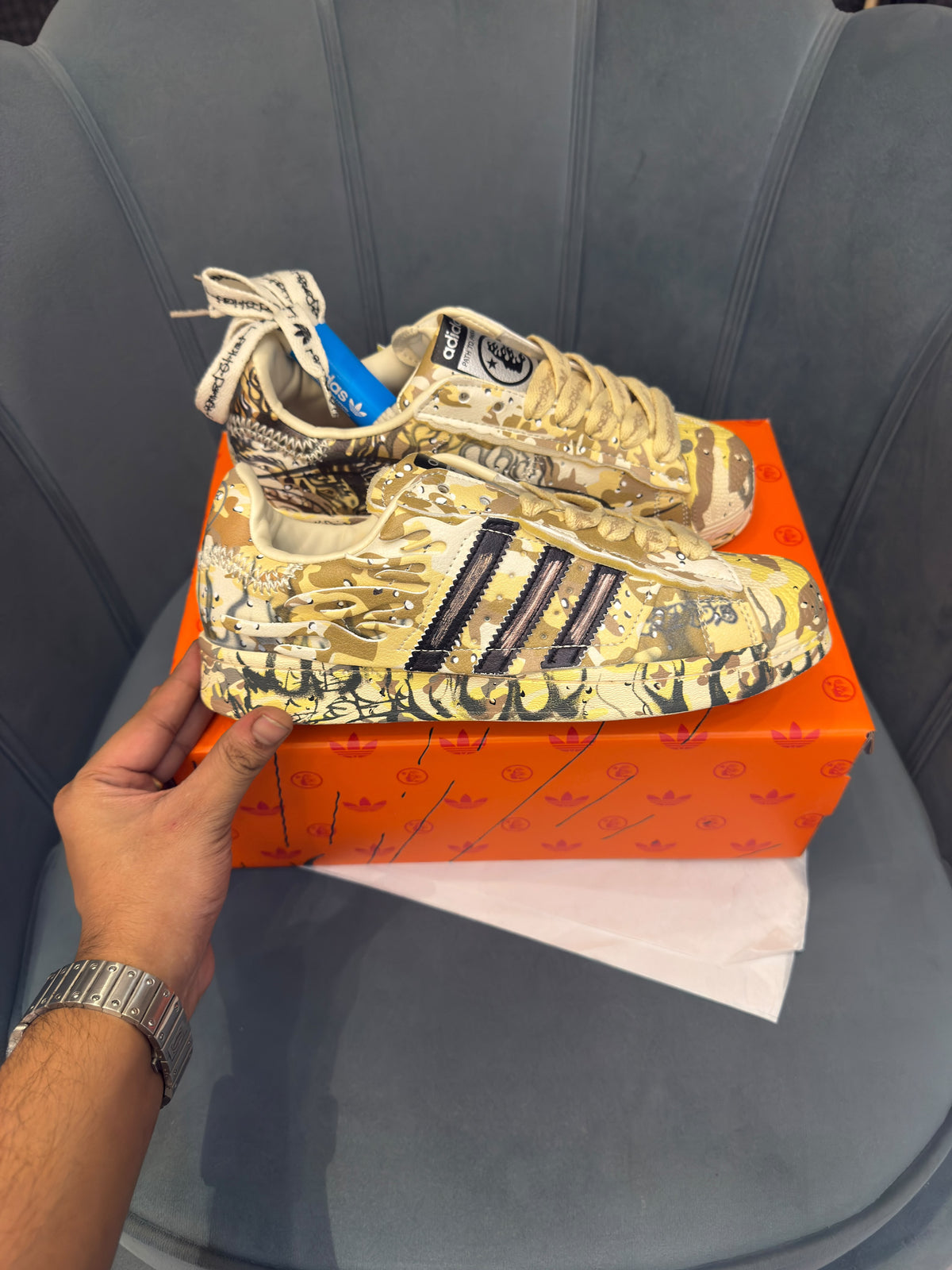 ADIDAS SUPERSTAR HELLSTAR DESART