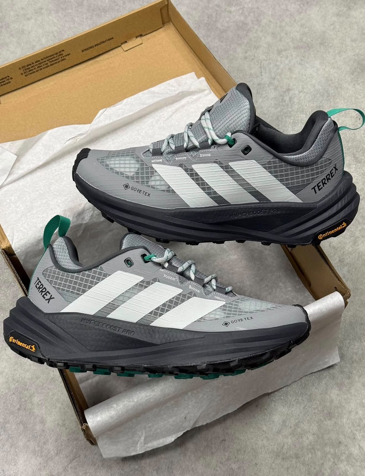 ADIDAS TERREX HIKER 3 LOW GORETEX GREY