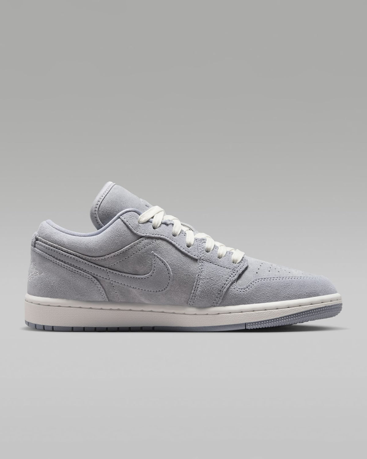 NIKE AIR JORDAN 1 LOW OBSIDIAN MIST