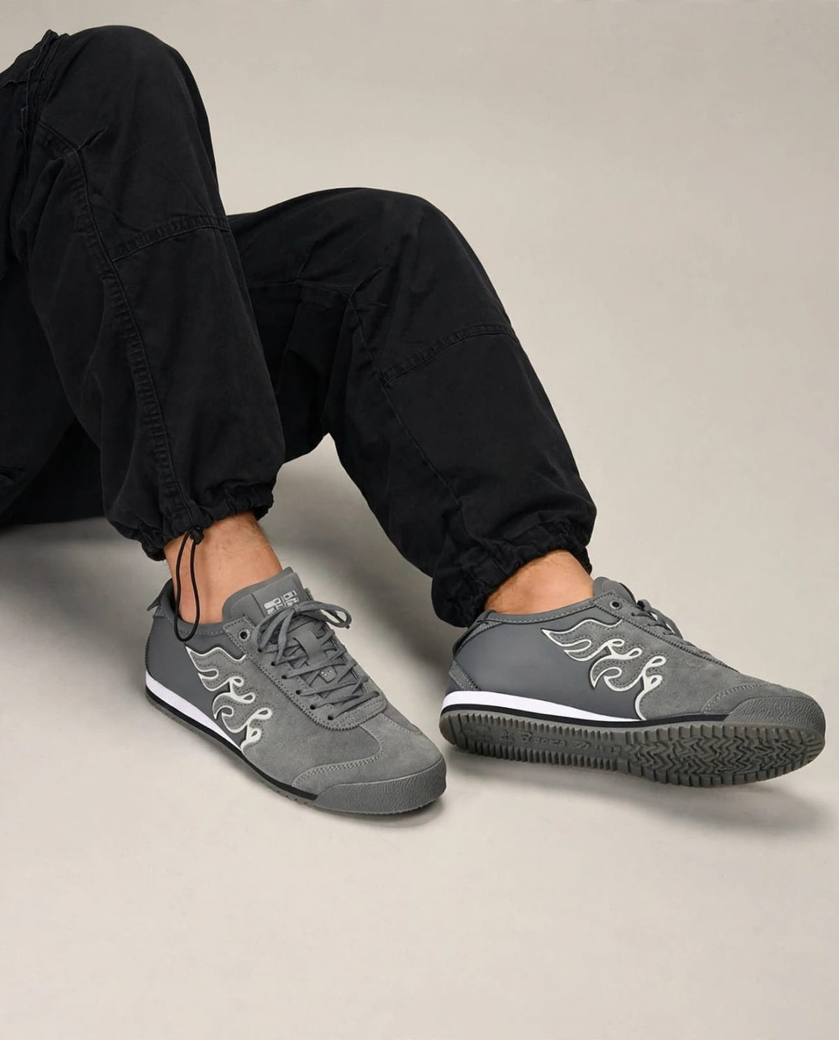 ONITSUKA TIGER  SNEAKERS SD FIRE GREY