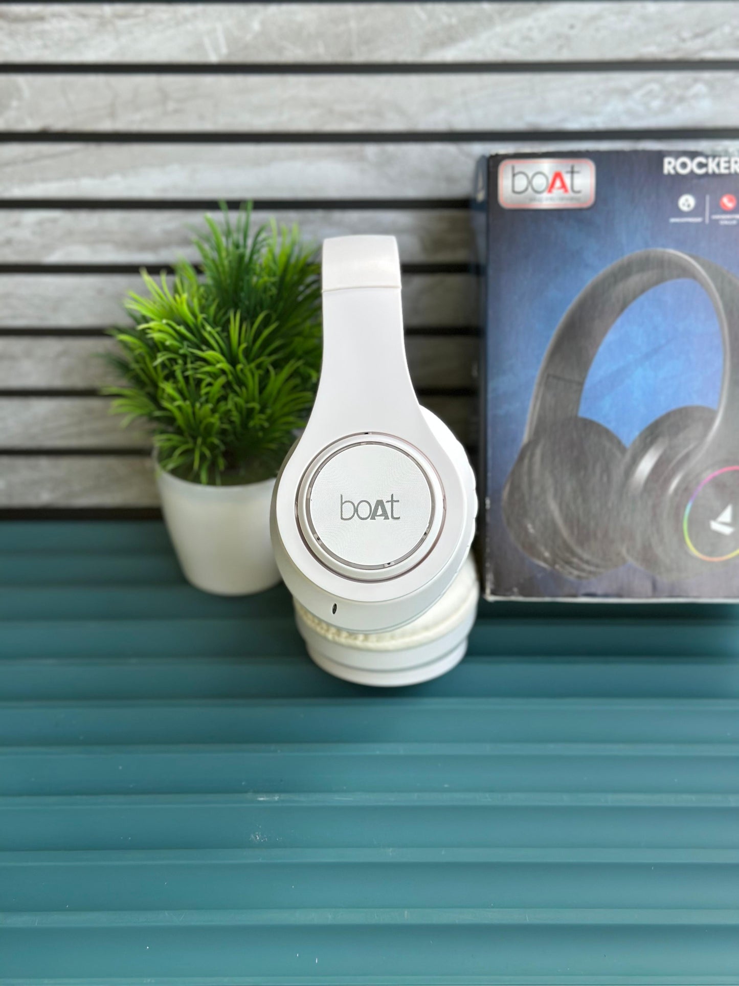 BOAT ROCKERZ 550