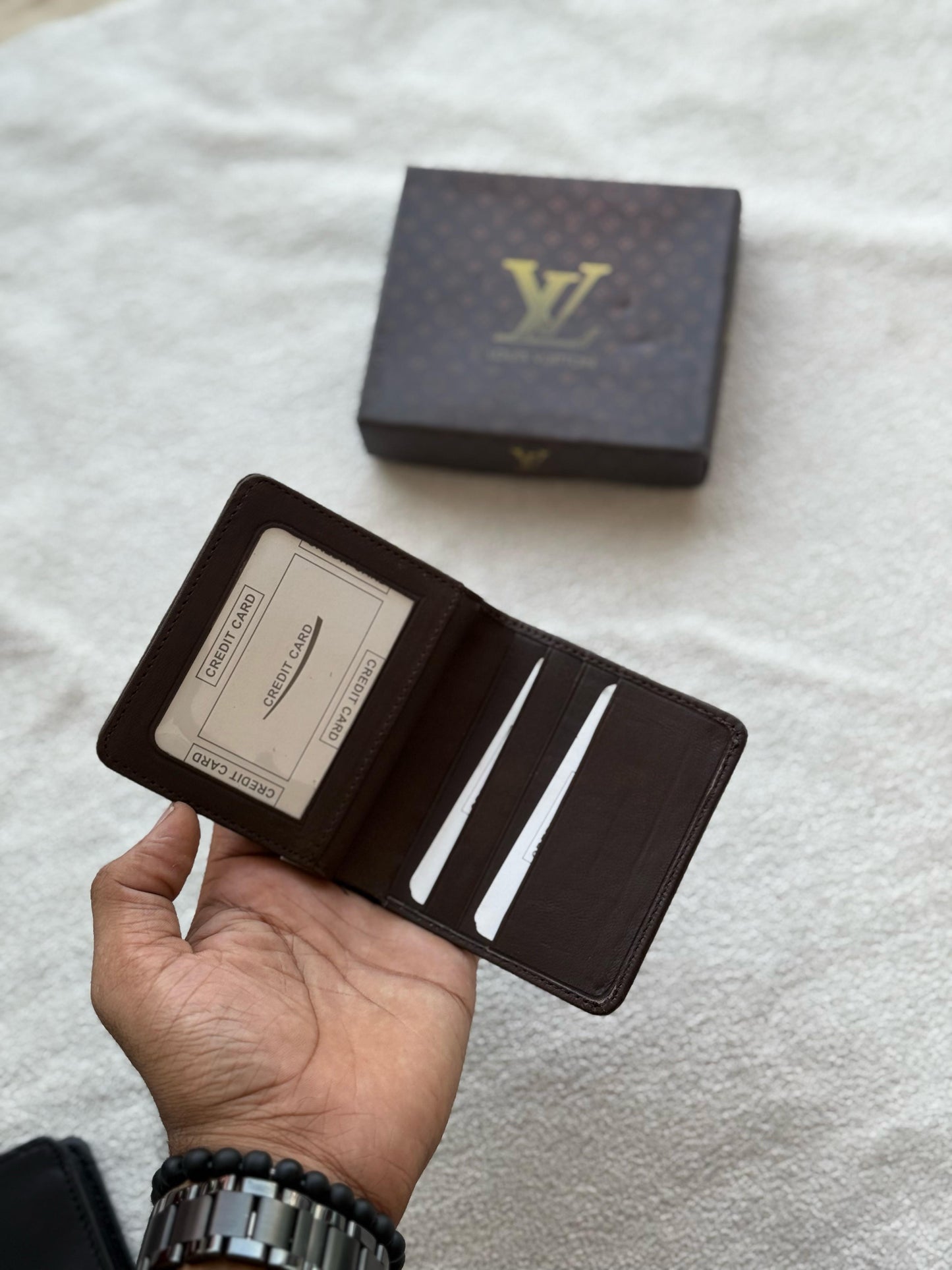 LUIS VIELTON LEATHER