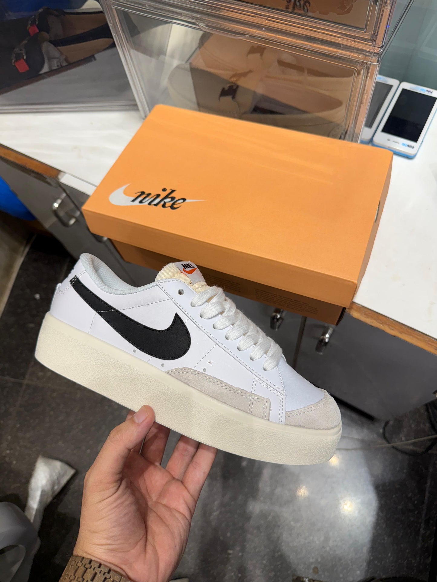 NIKE BLAZER VINTAGE 77 LOW PLATFORM