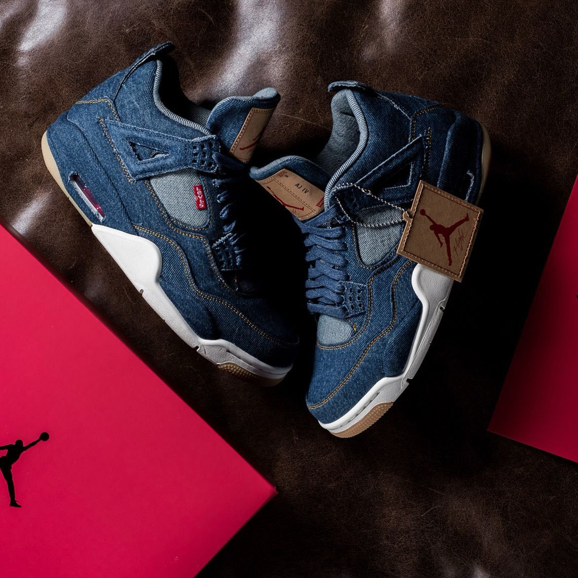 AIR JORDAN 4 X LEVIS DENIM BLUE  U.A