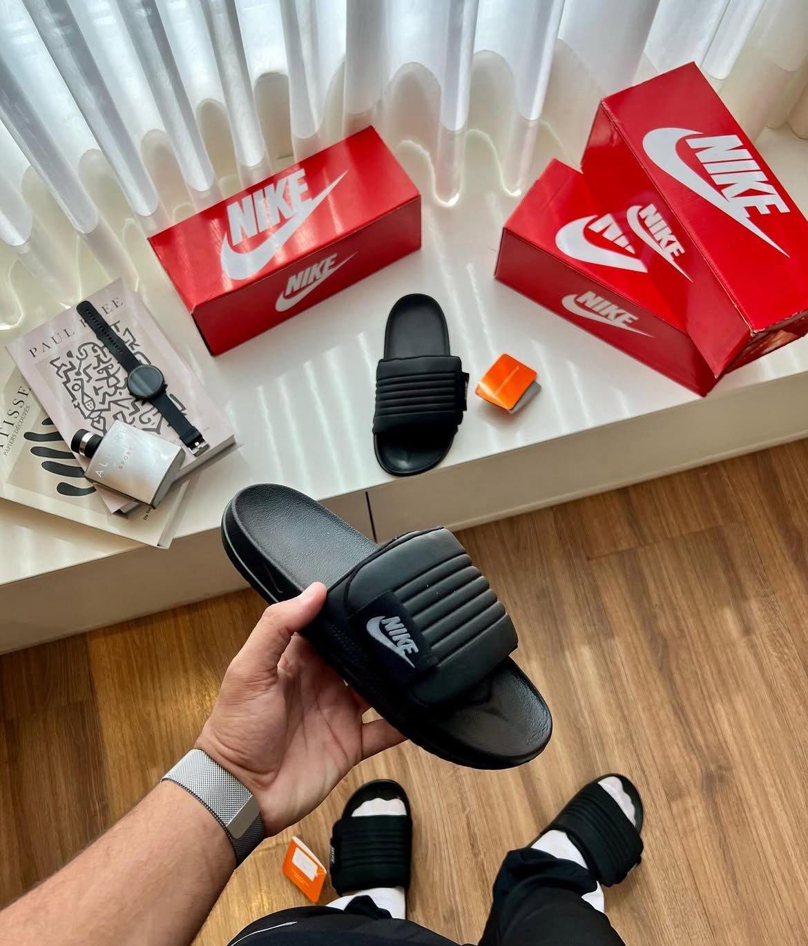 NIKE OFFCOURT SLIDES