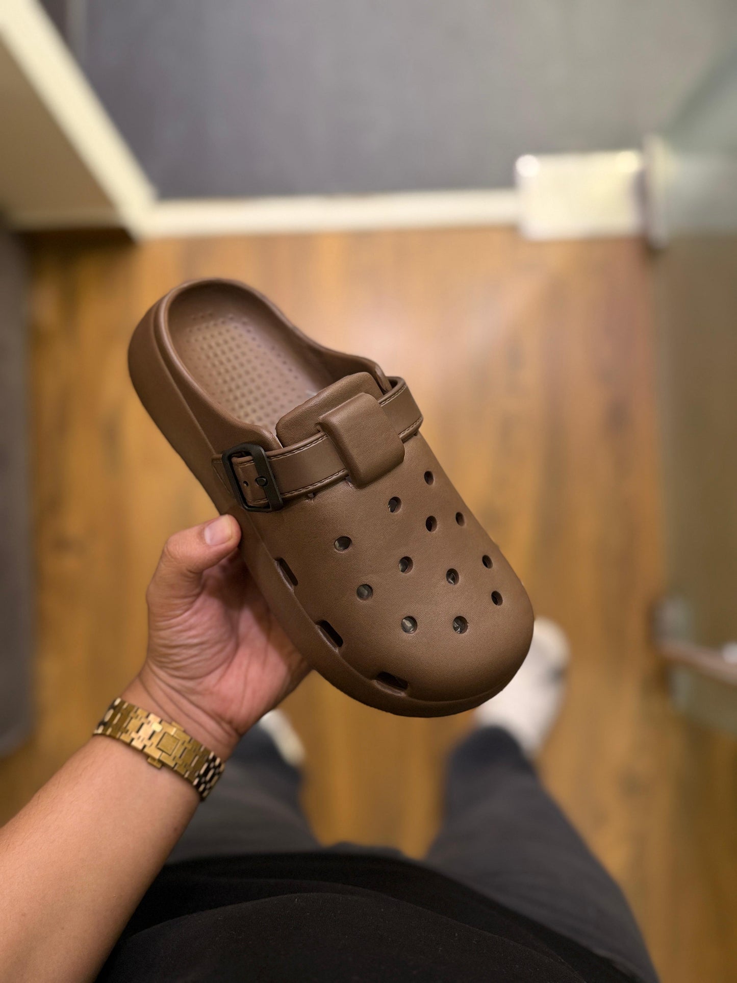 CROCS CLOGS