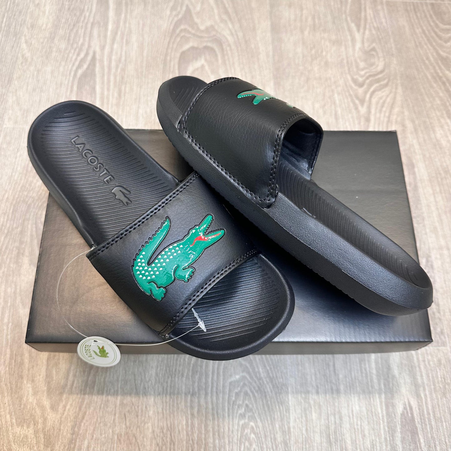 LACOSTE SERVE CROCO SLIDES