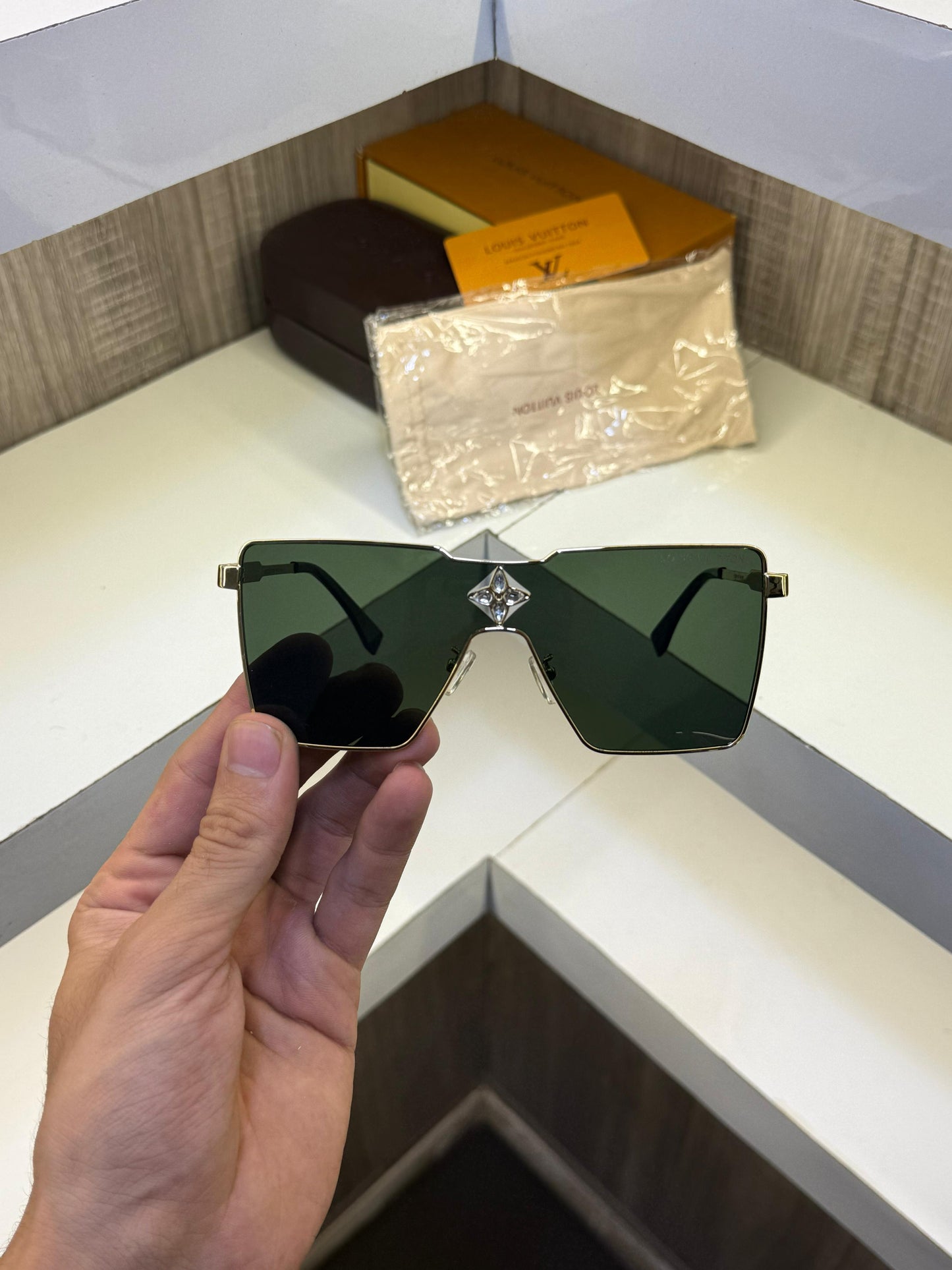 LV 1700 CYCLONE SUNGLASS