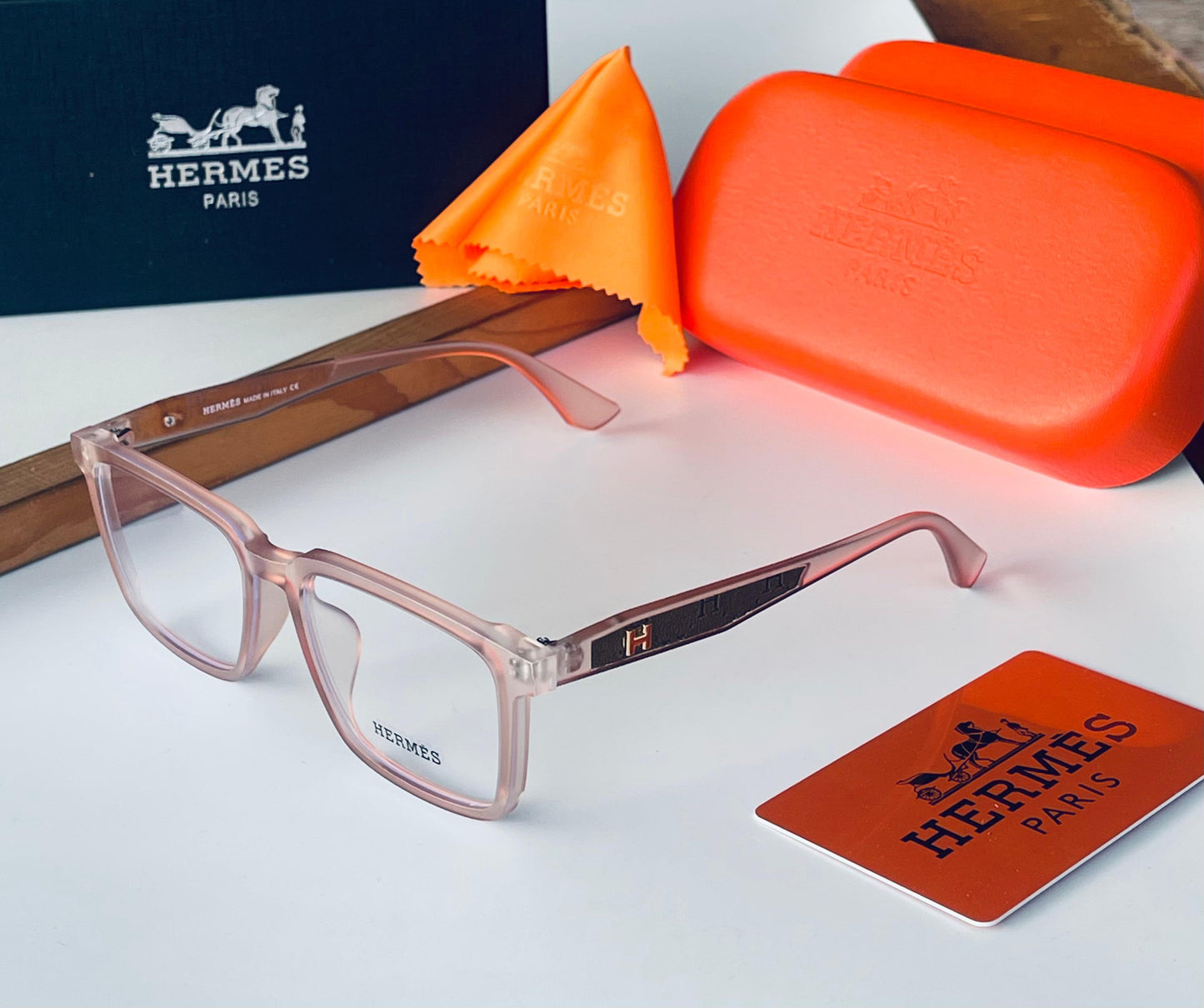 HERMES TRANSPARENT SUNGLASS