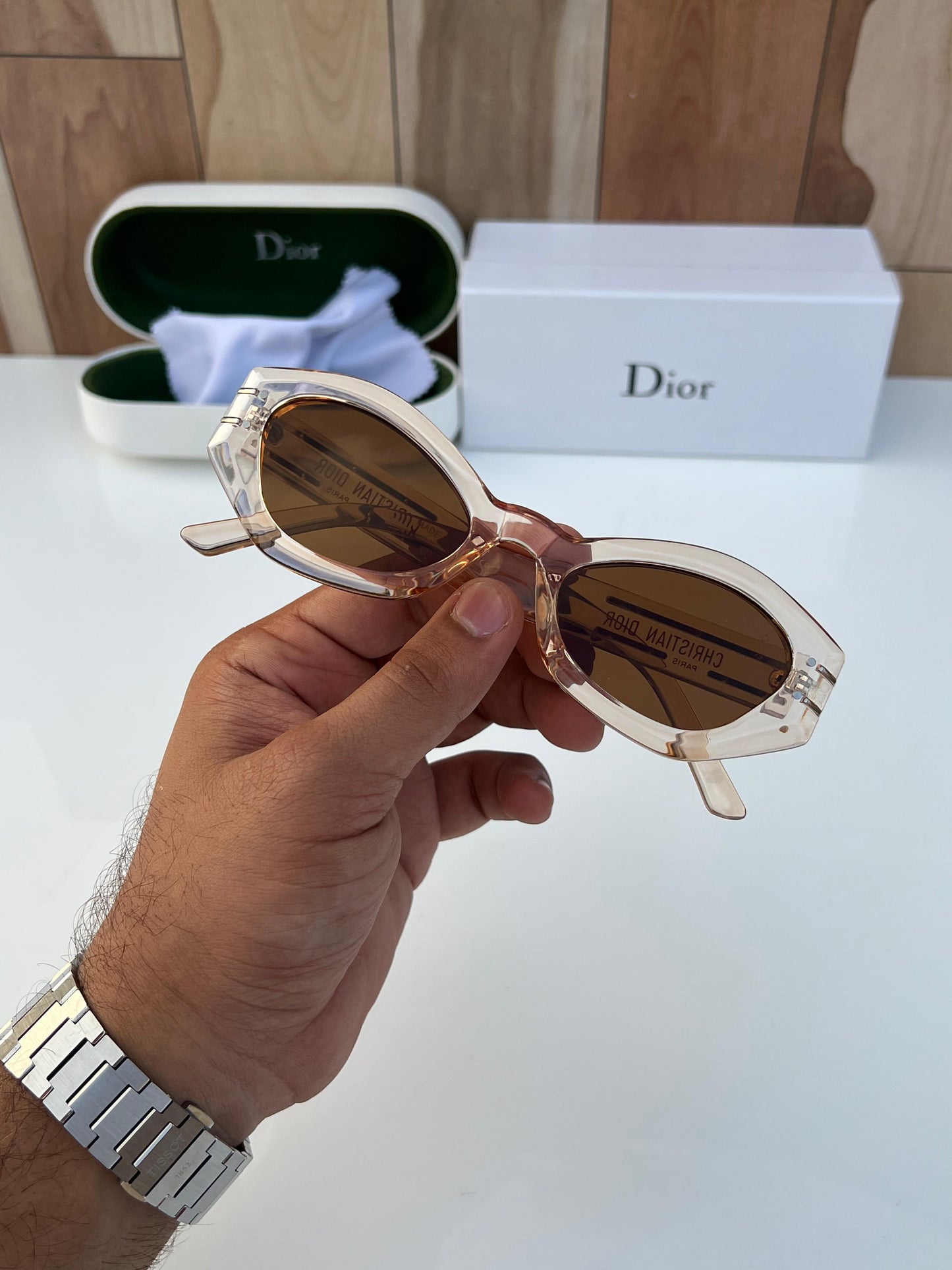 DIOR SUNGLASS
