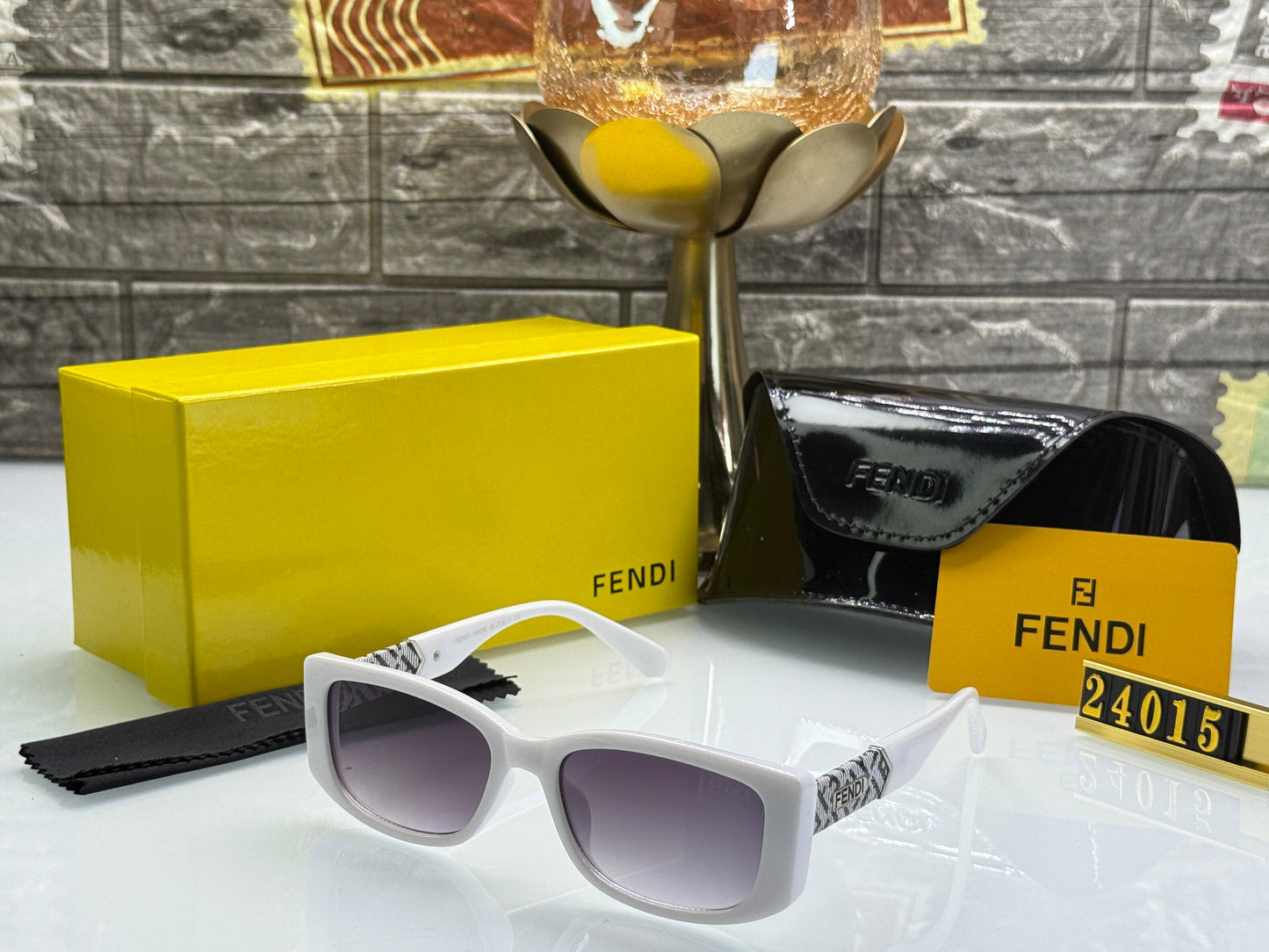 FENDI SUNGLASS