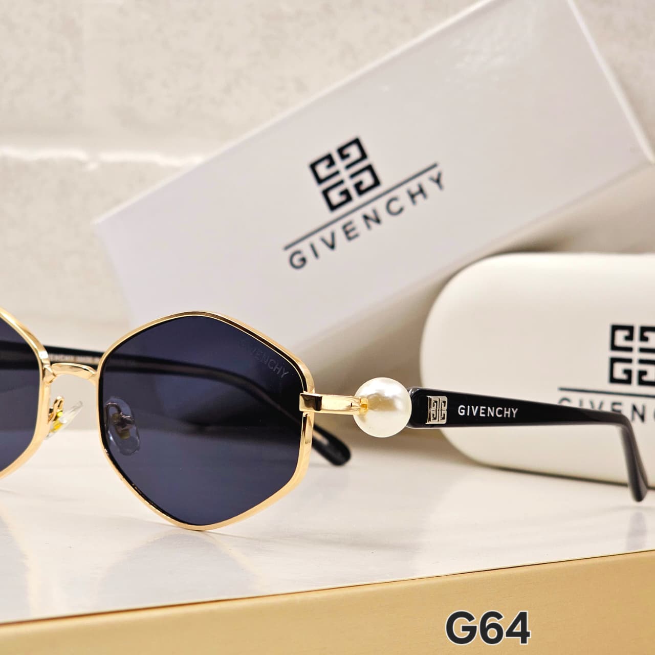 GIVENCHY SUNGLASSESS