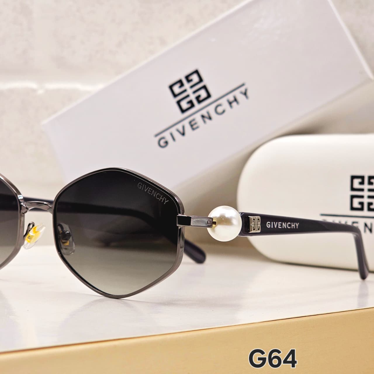 GIVENCHY SUNGLASSESS