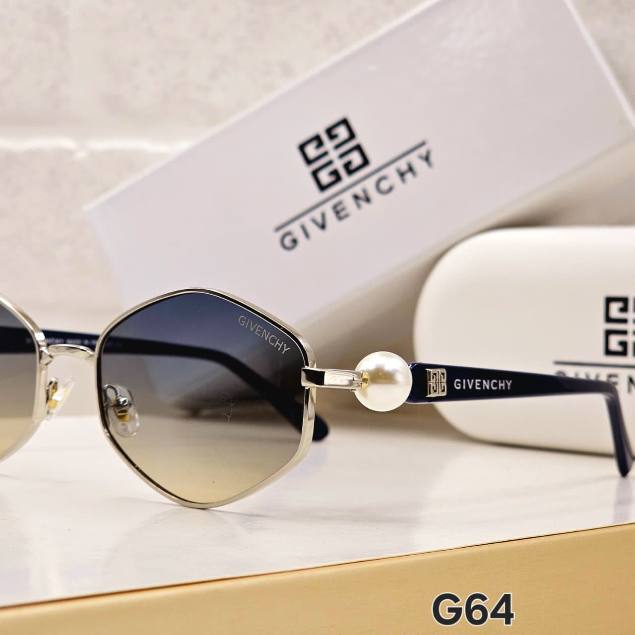 GIVENCHY SUNGLASSESS