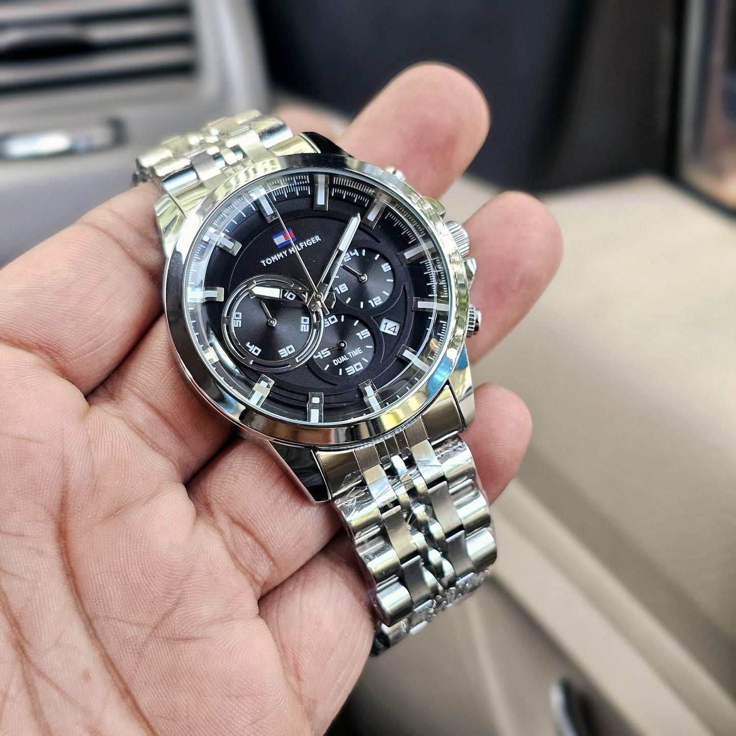 TOMMY HILFIGER WATCH