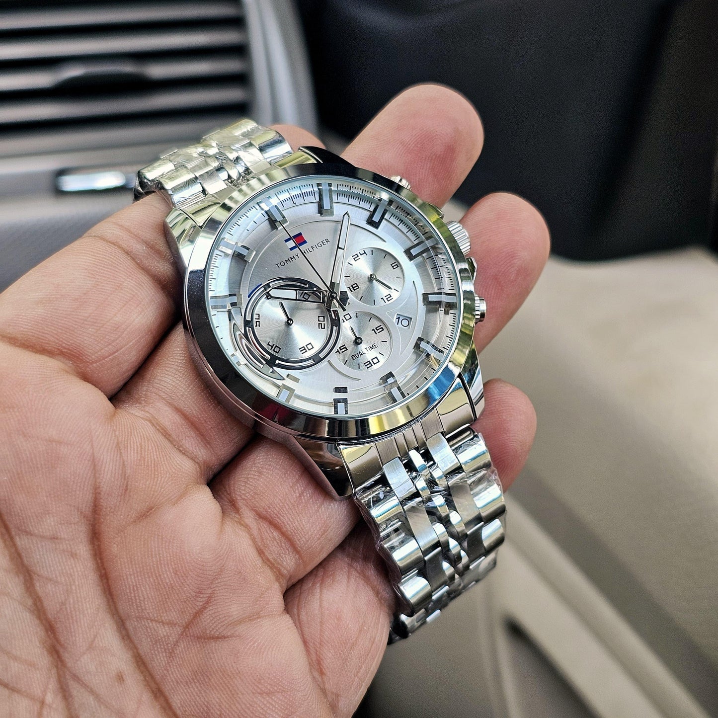 TOMMY HILFIGER WATCH