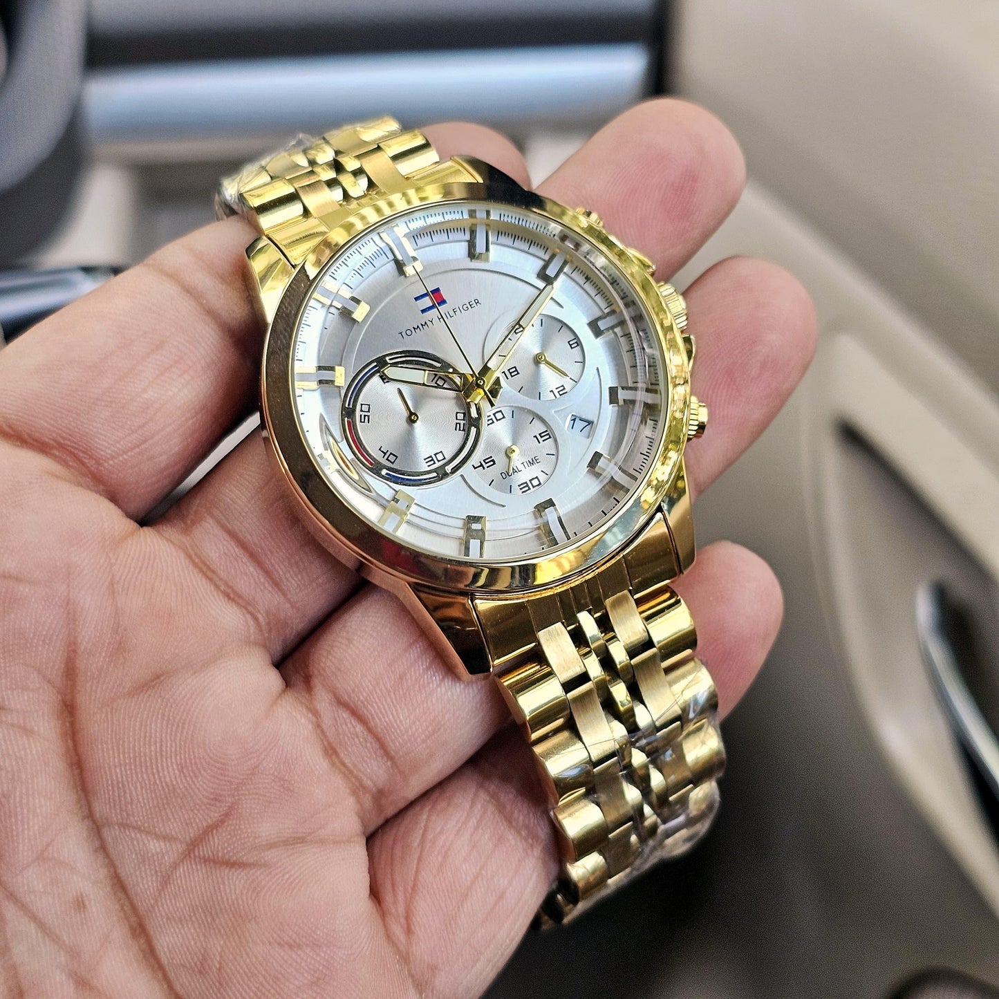 TOMMY HILFIGER WATCH