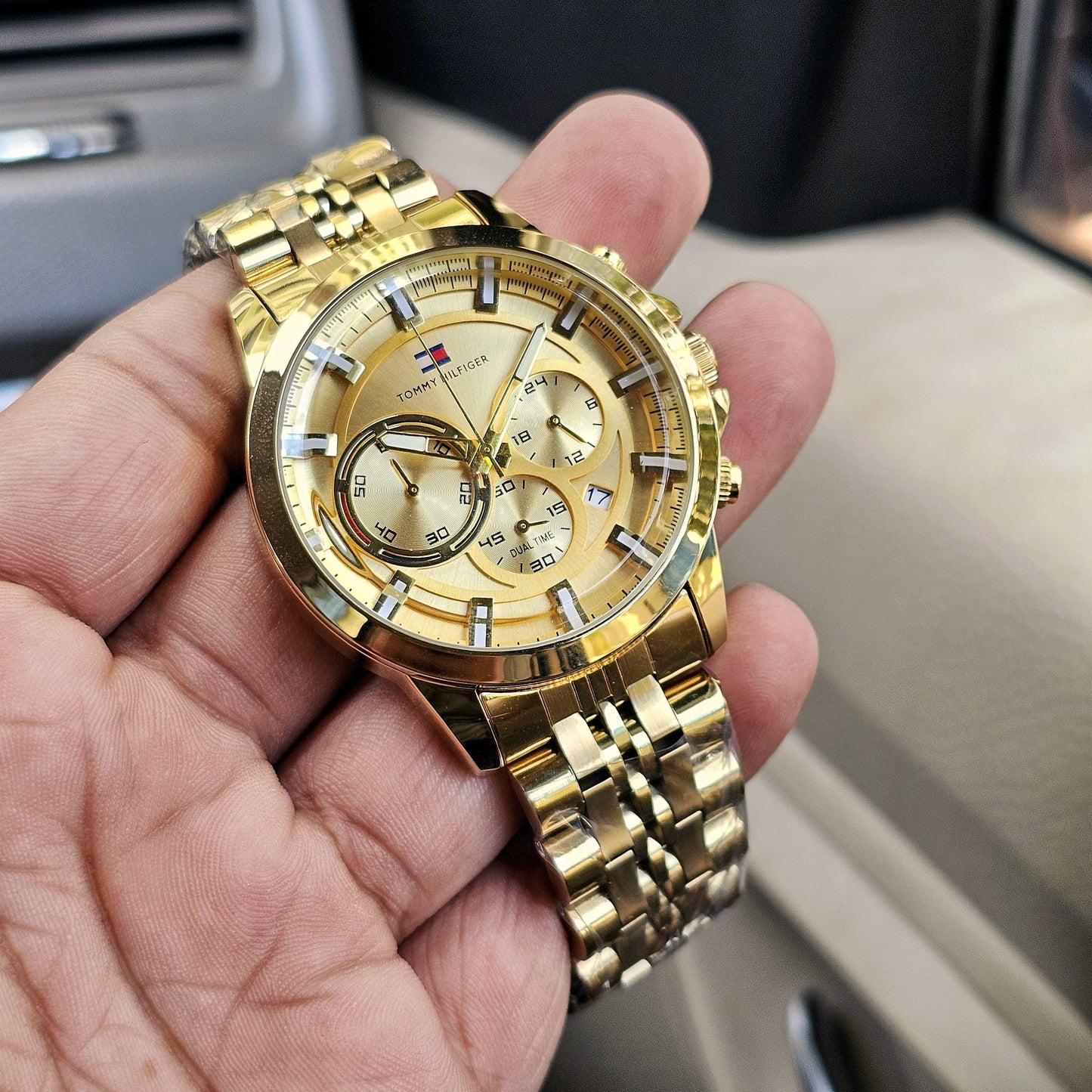 TOMMY HILFIGER WATCH