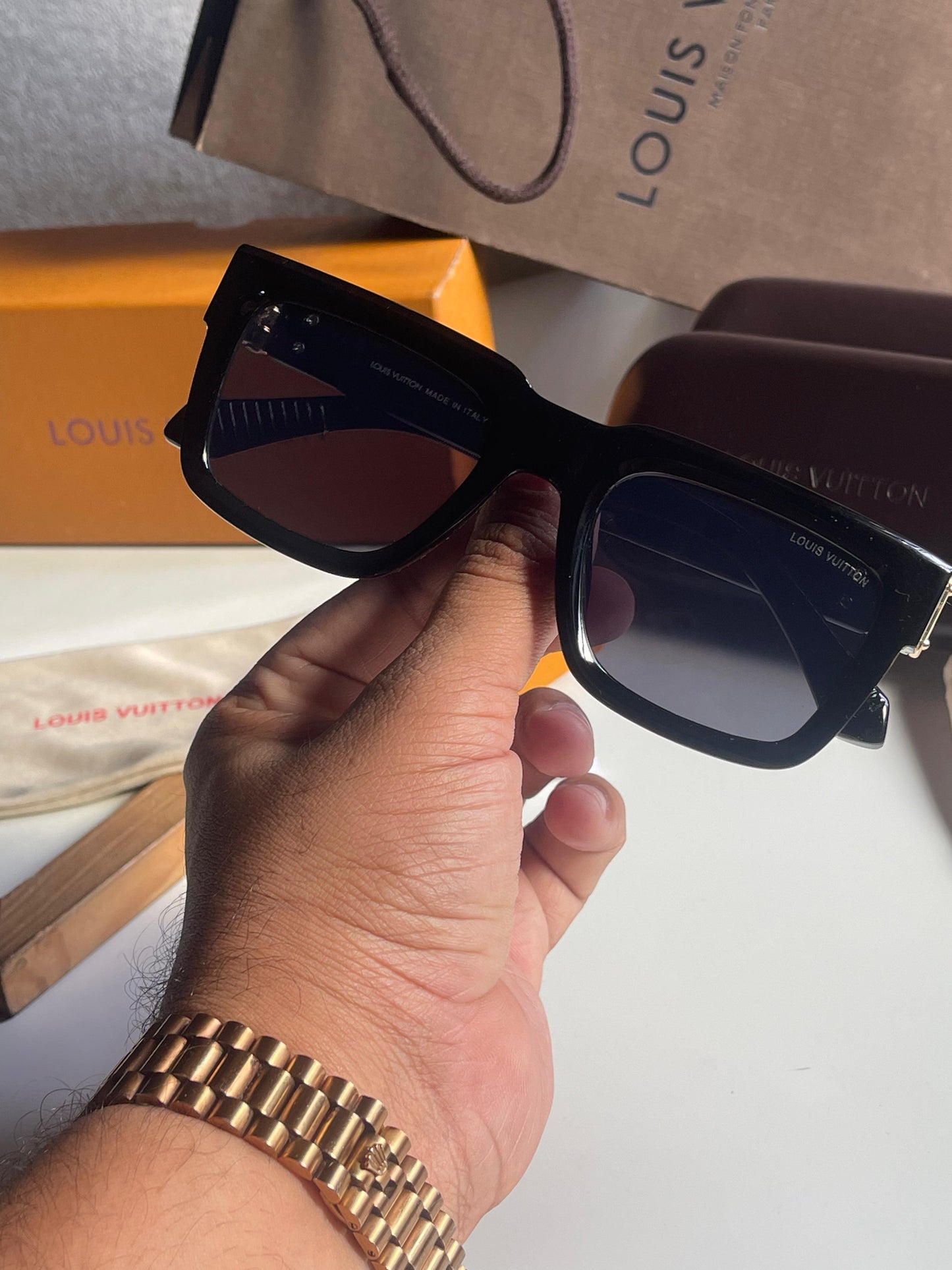 LOUIS VUITTON SUNGLASSES