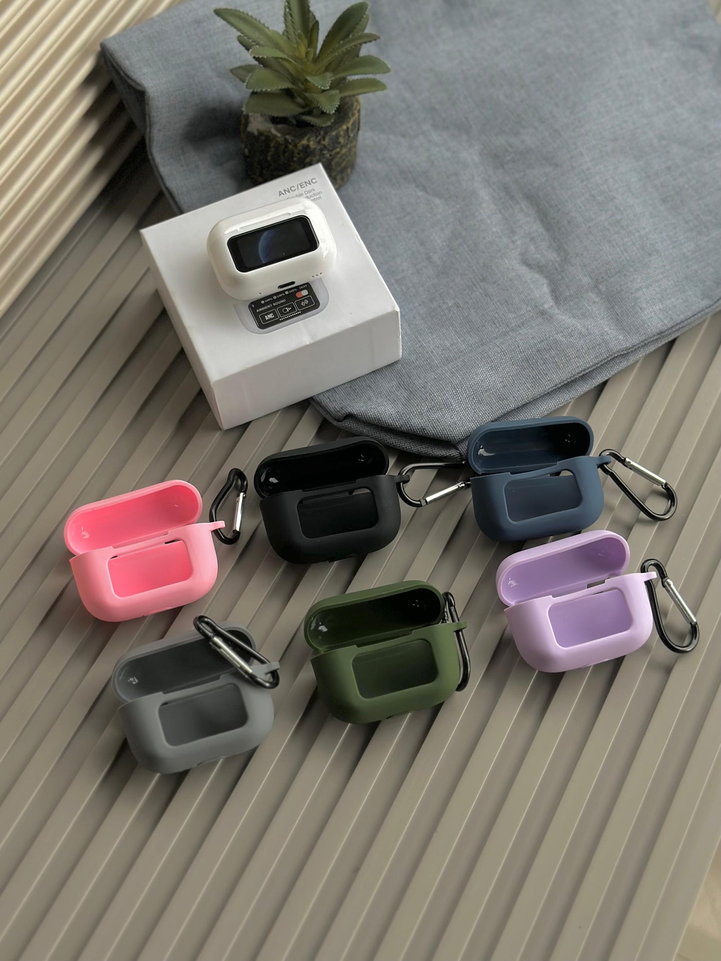 APPLE AIRPODS PRO DISPLAY WITH CASE