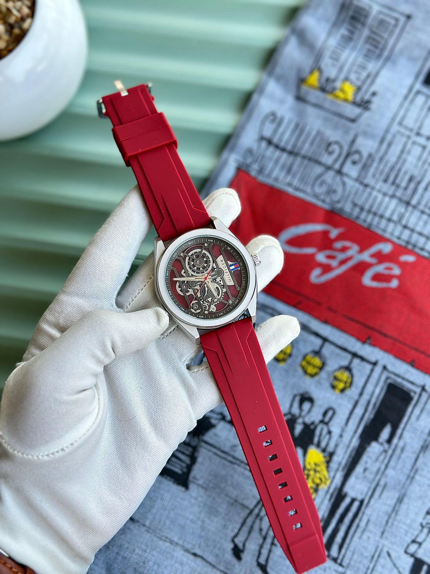 TOMMY HILFIGER WATCH