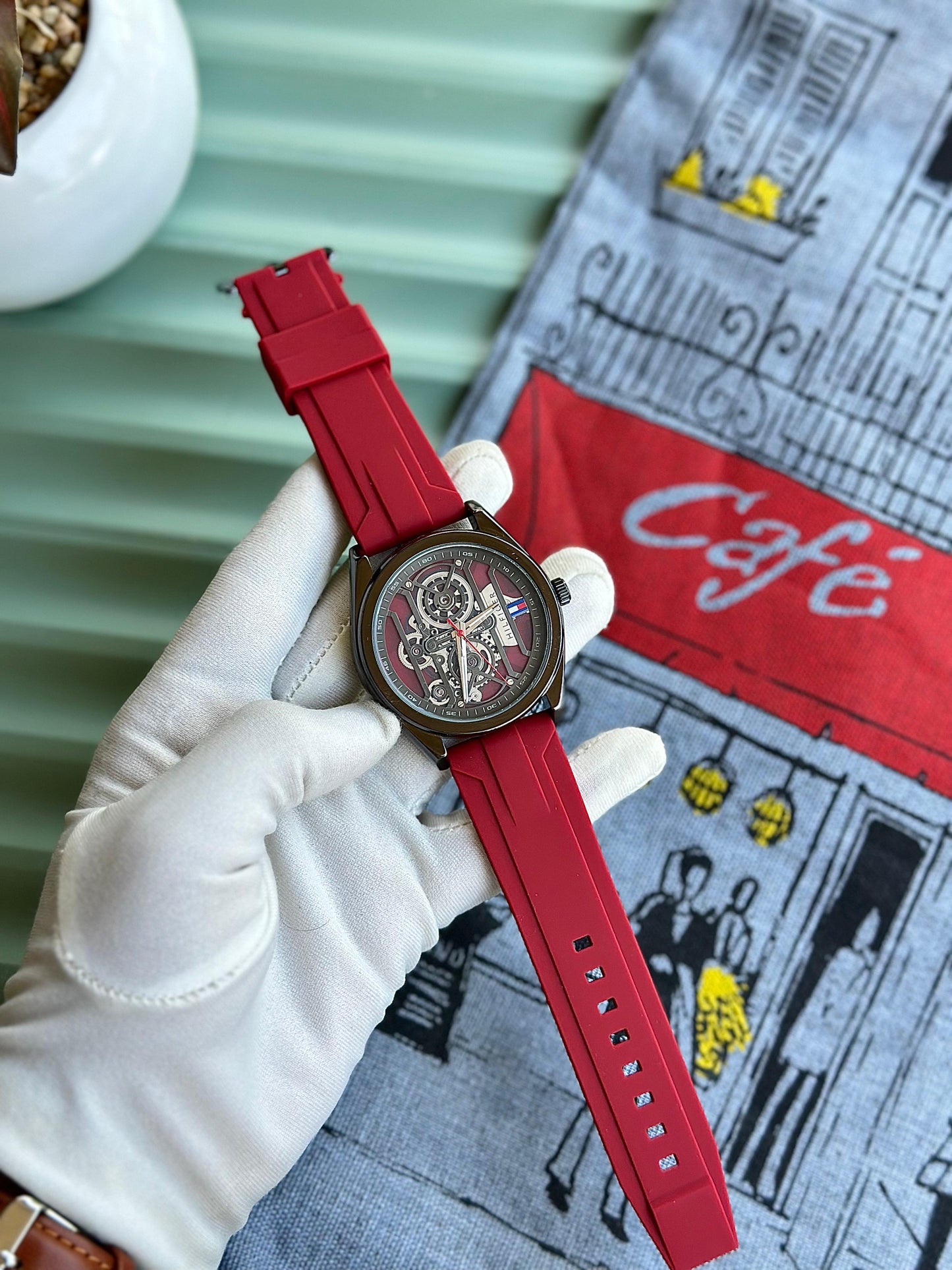 TOMMY HILFIGER WATCH