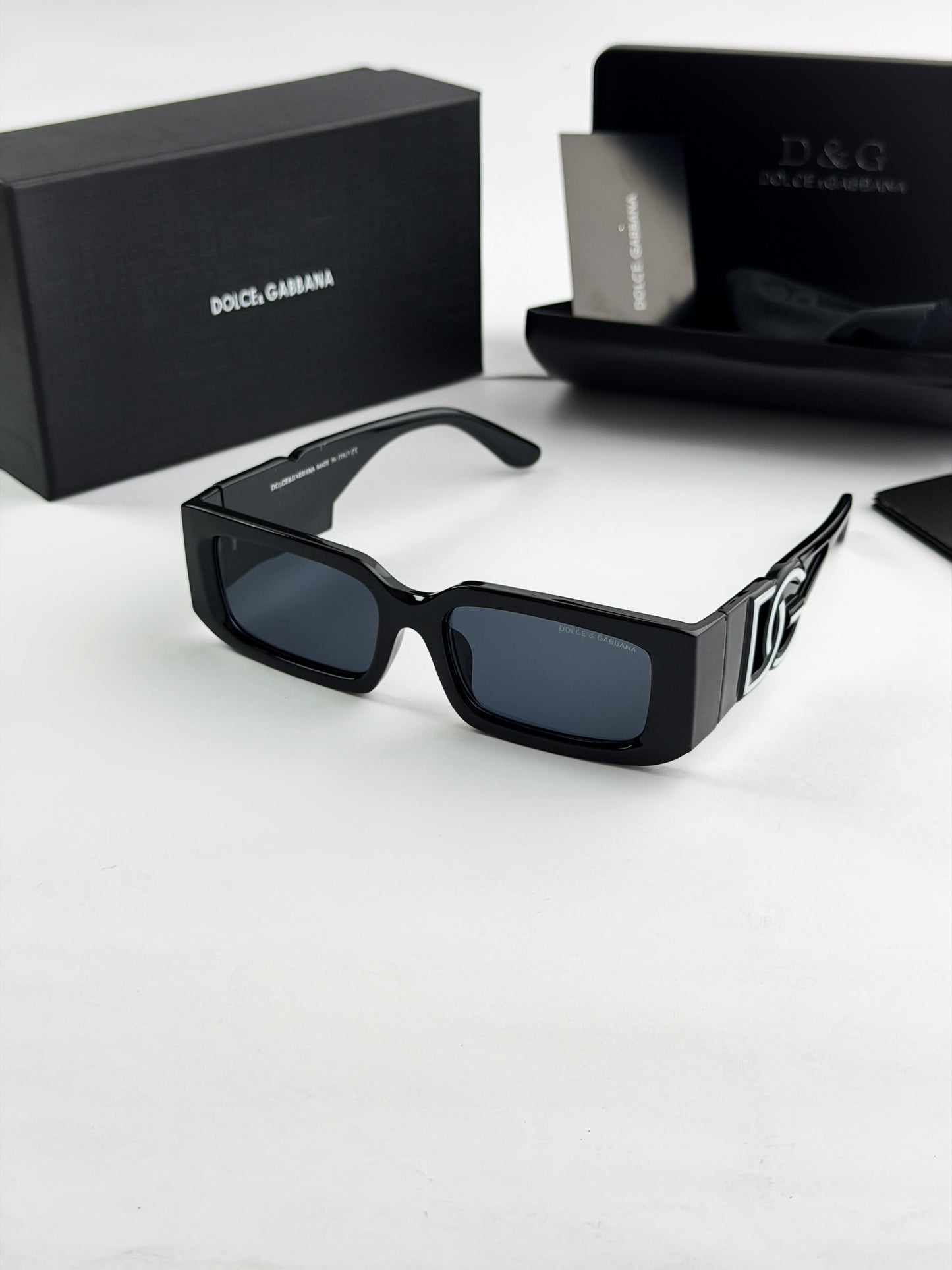 DOLCE & GABBANA SUNGLASS