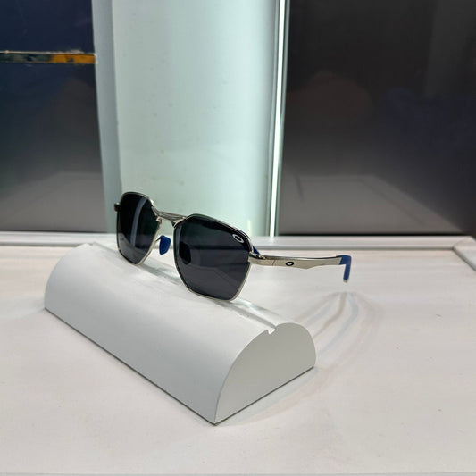 OAKLEY SUNGLASSES