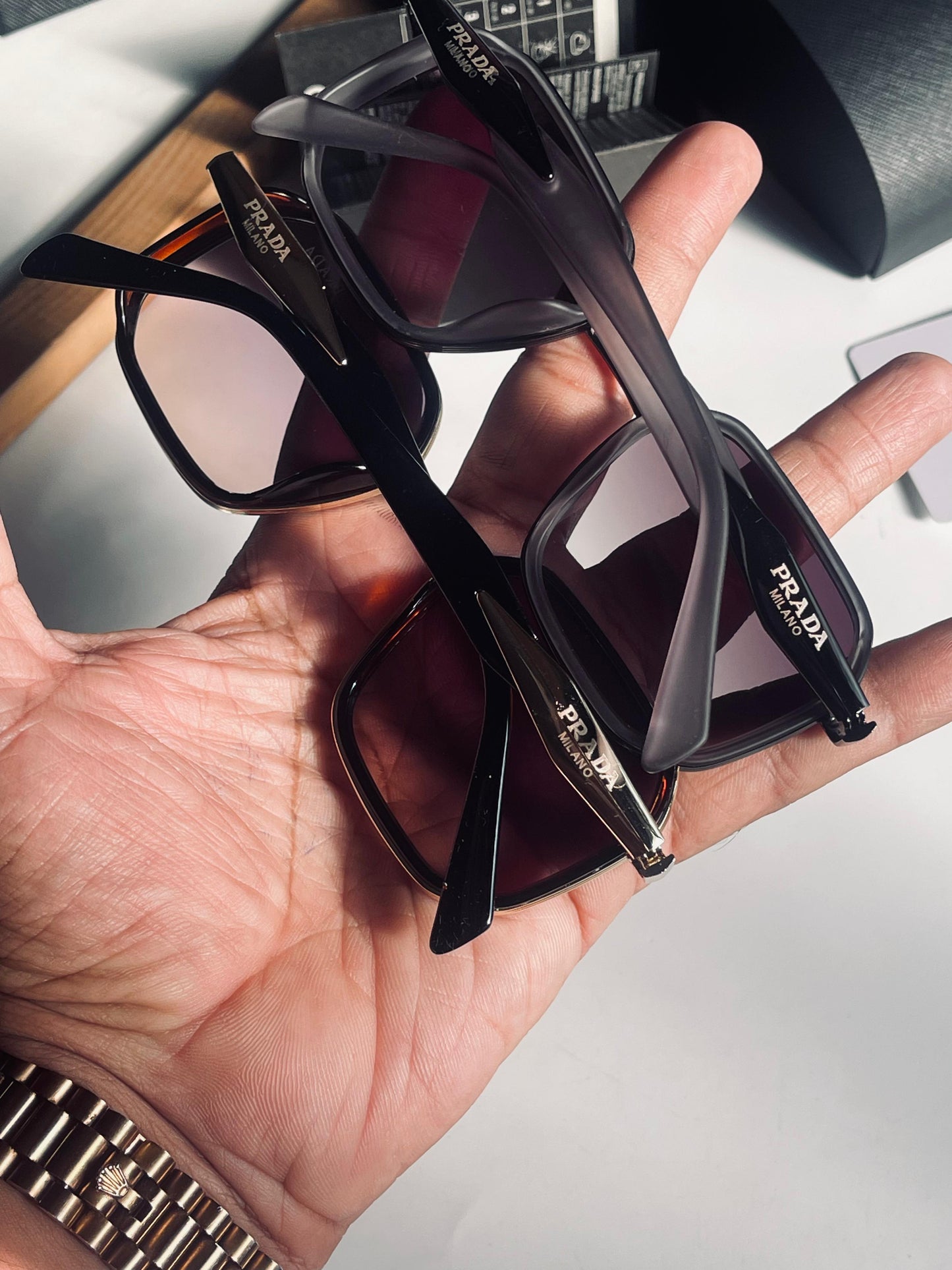 PRADA SUNGLASS