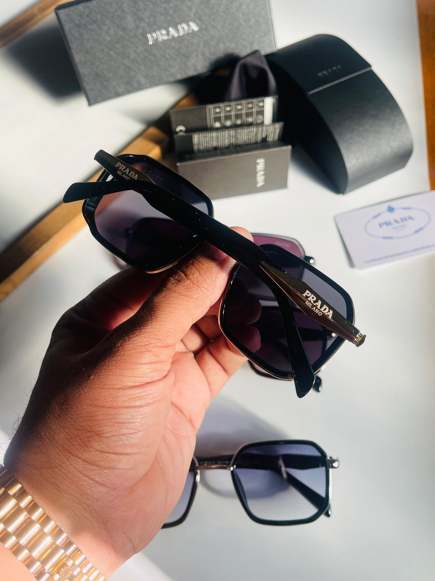 PRADA SUNGLASS
