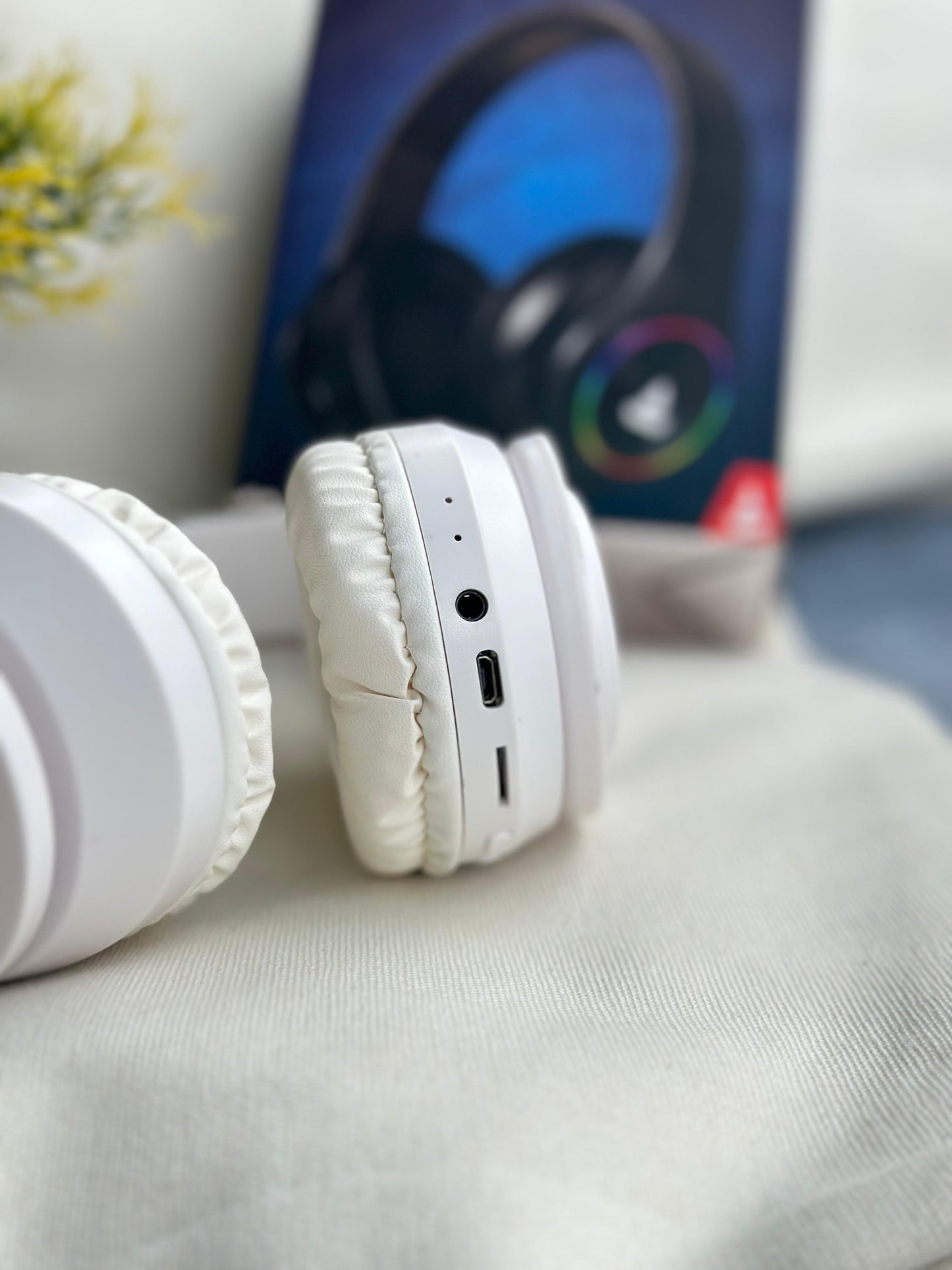 BOAT ROCKERZ 550 HEADPHONE