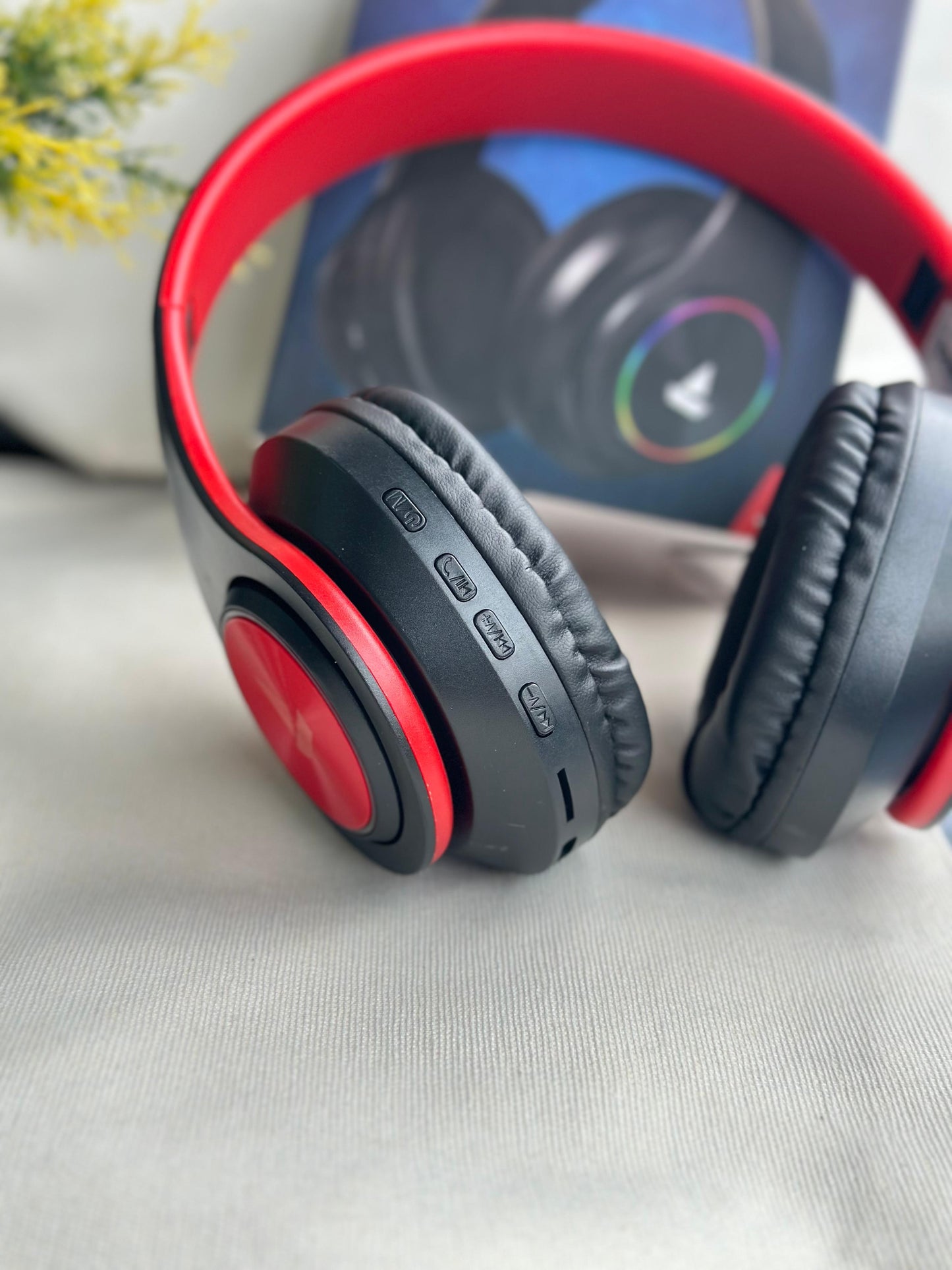 BOAT ROCKERZ 550 HEADPHONE