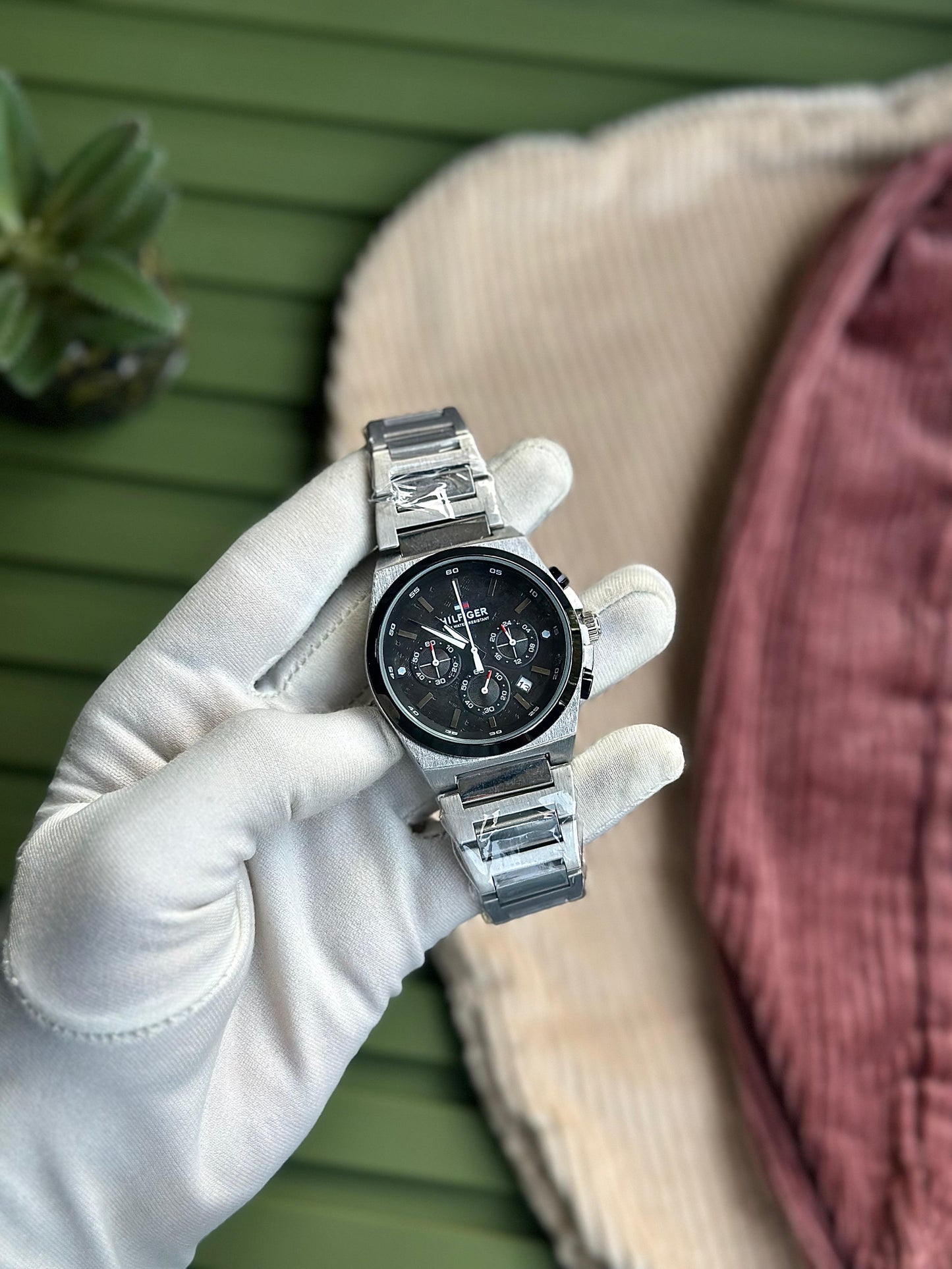 TOMMY HILFIGER WATCH