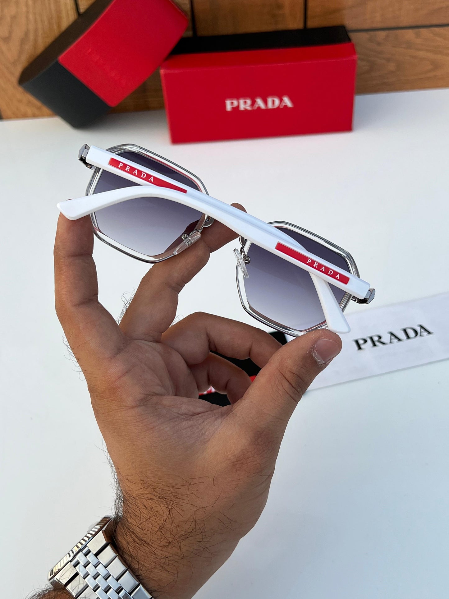 PRADA SUNGLASS